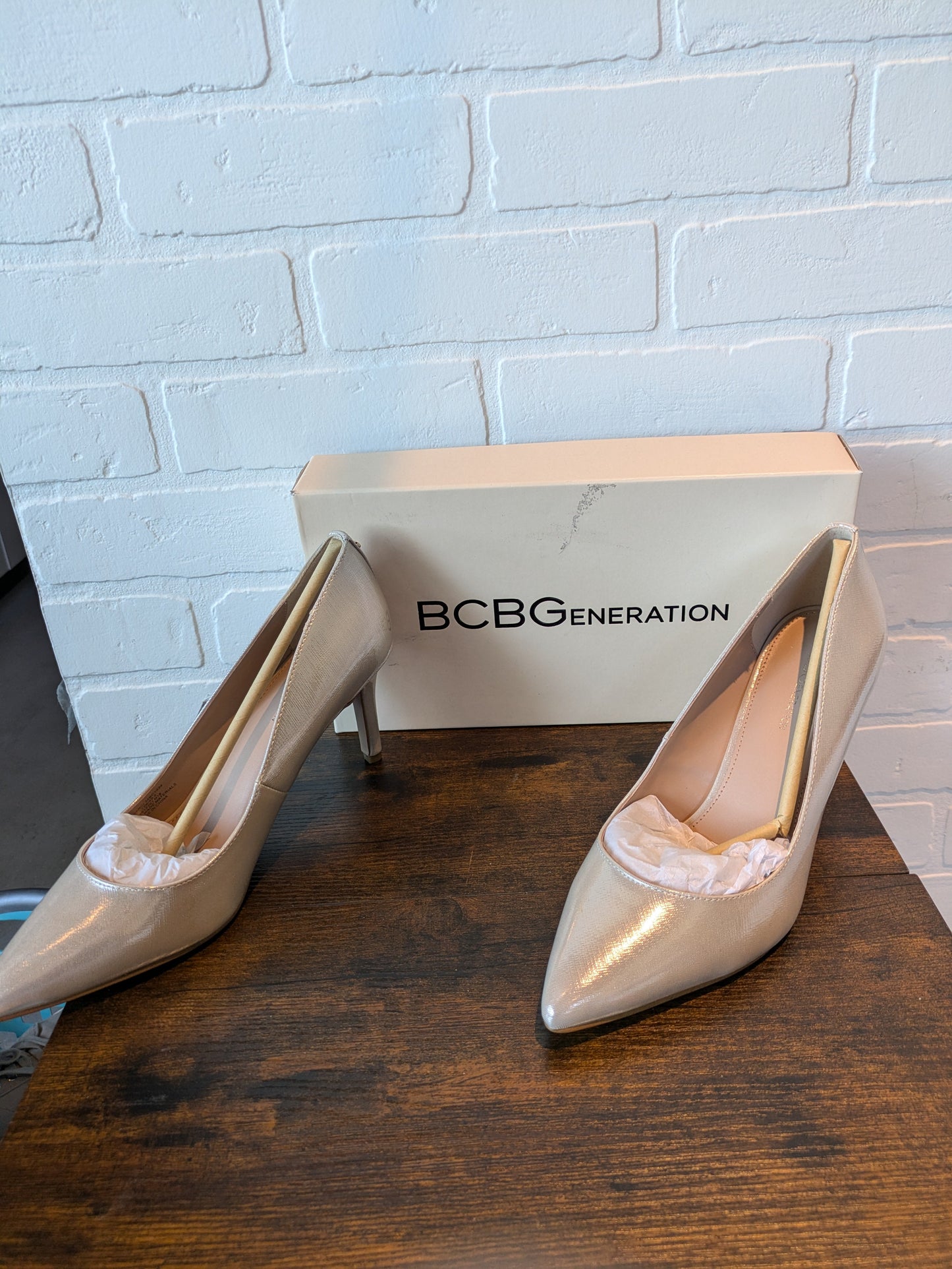 Gold Shoes Heels Stiletto Bcbgeneration, Size 10