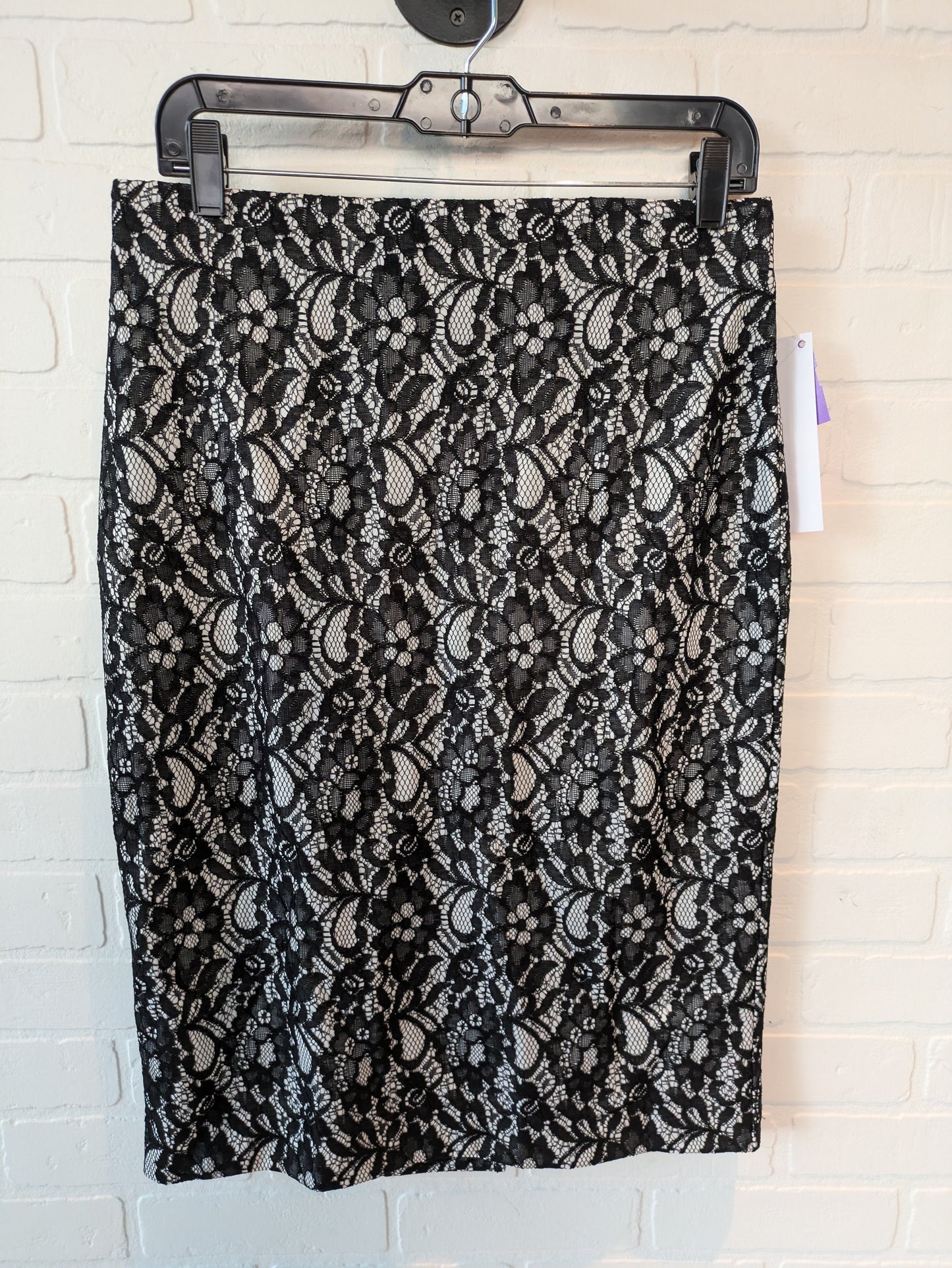 Black Skirt Midi Worthington, Size 10