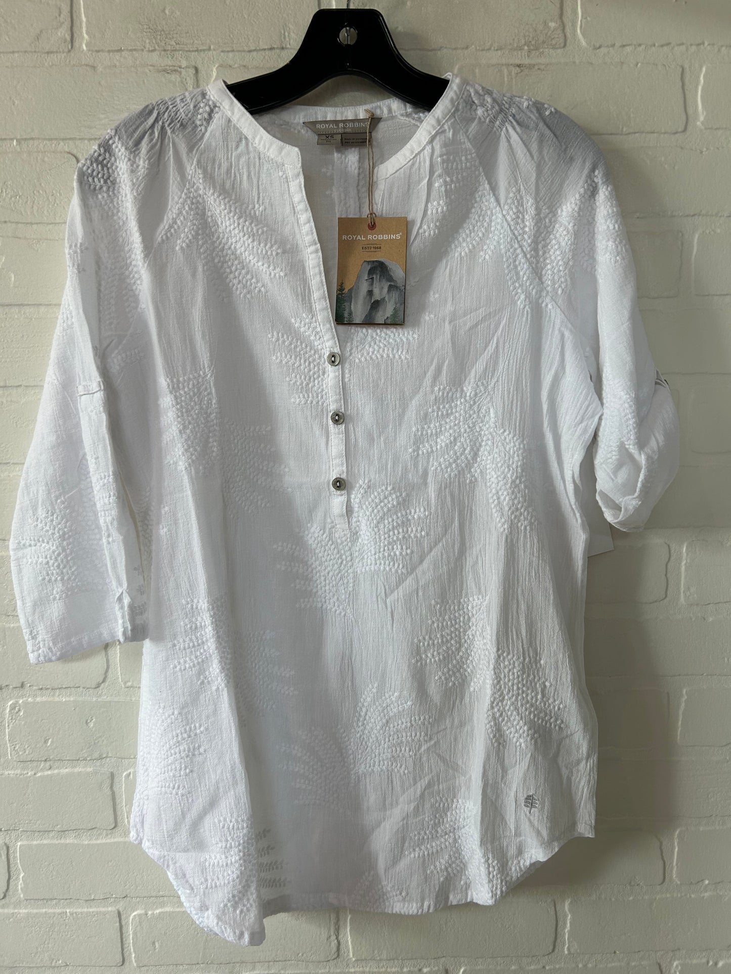 White Top 3/4 Sleeve Royal Robbins, Size Xs