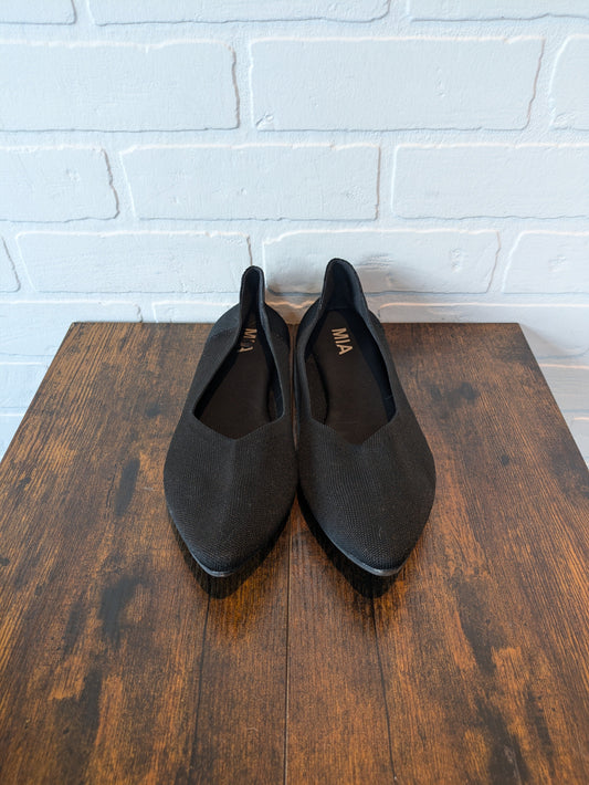 Black Shoes Flats Mia, Size 9