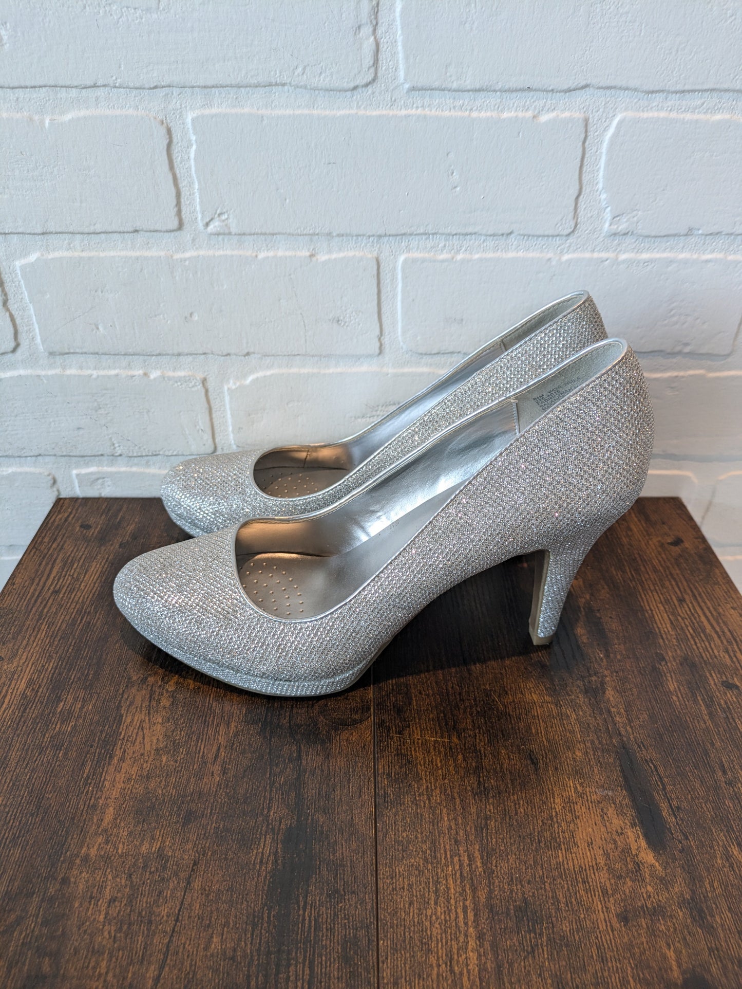 Silver Shoes Heels Stiletto Worthington, Size 8.5