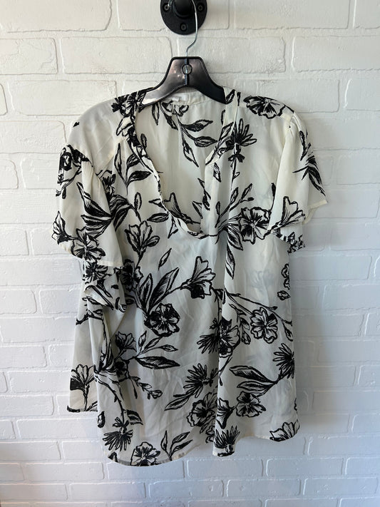 Top Short Sleeve By Maurices In Black & Cream, Size: 2x