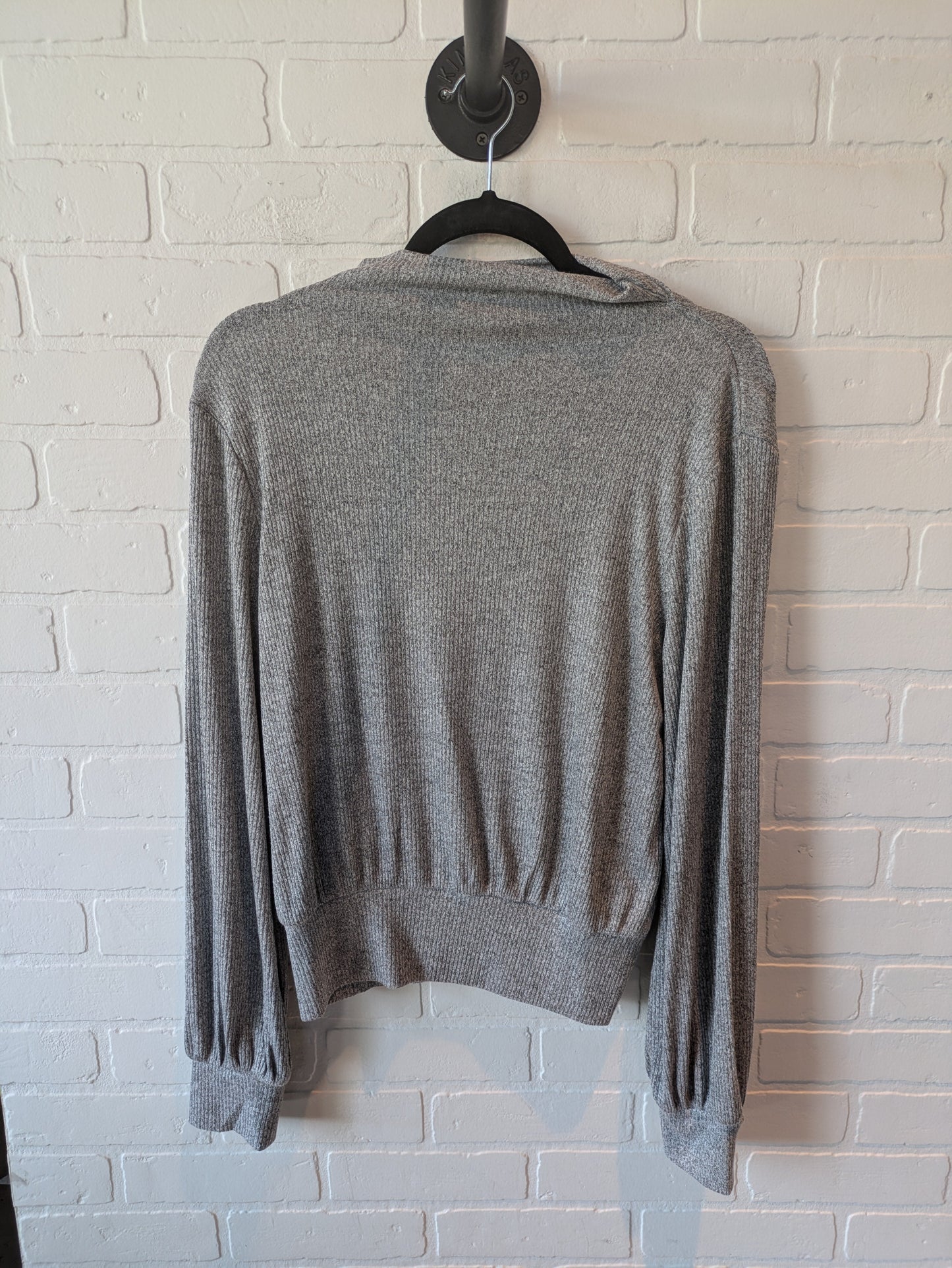 Top Long Sleeve By Gap In Grey, Size: M