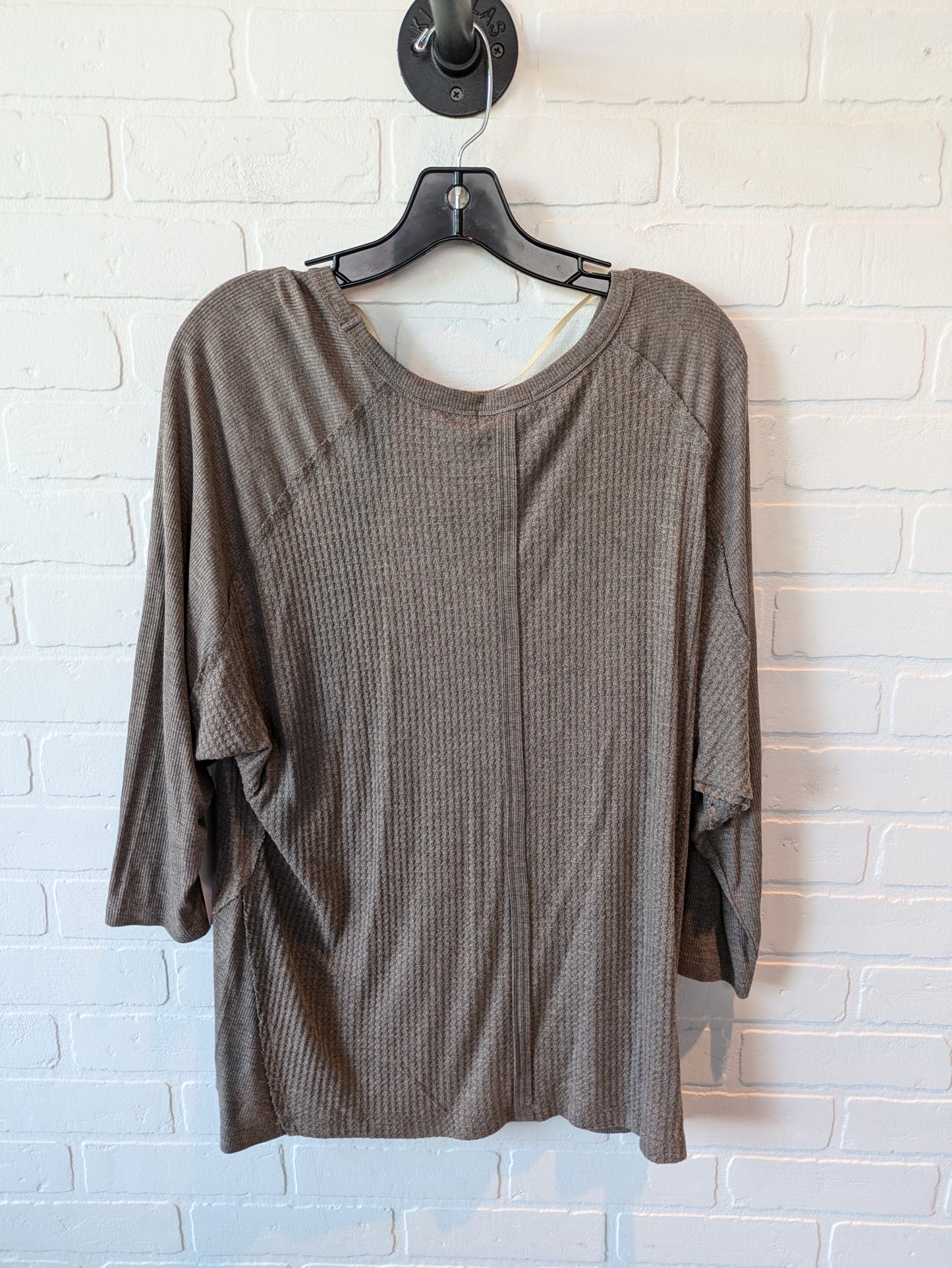 Top Long Sleeve By Democracy In Brown, Size: 1x