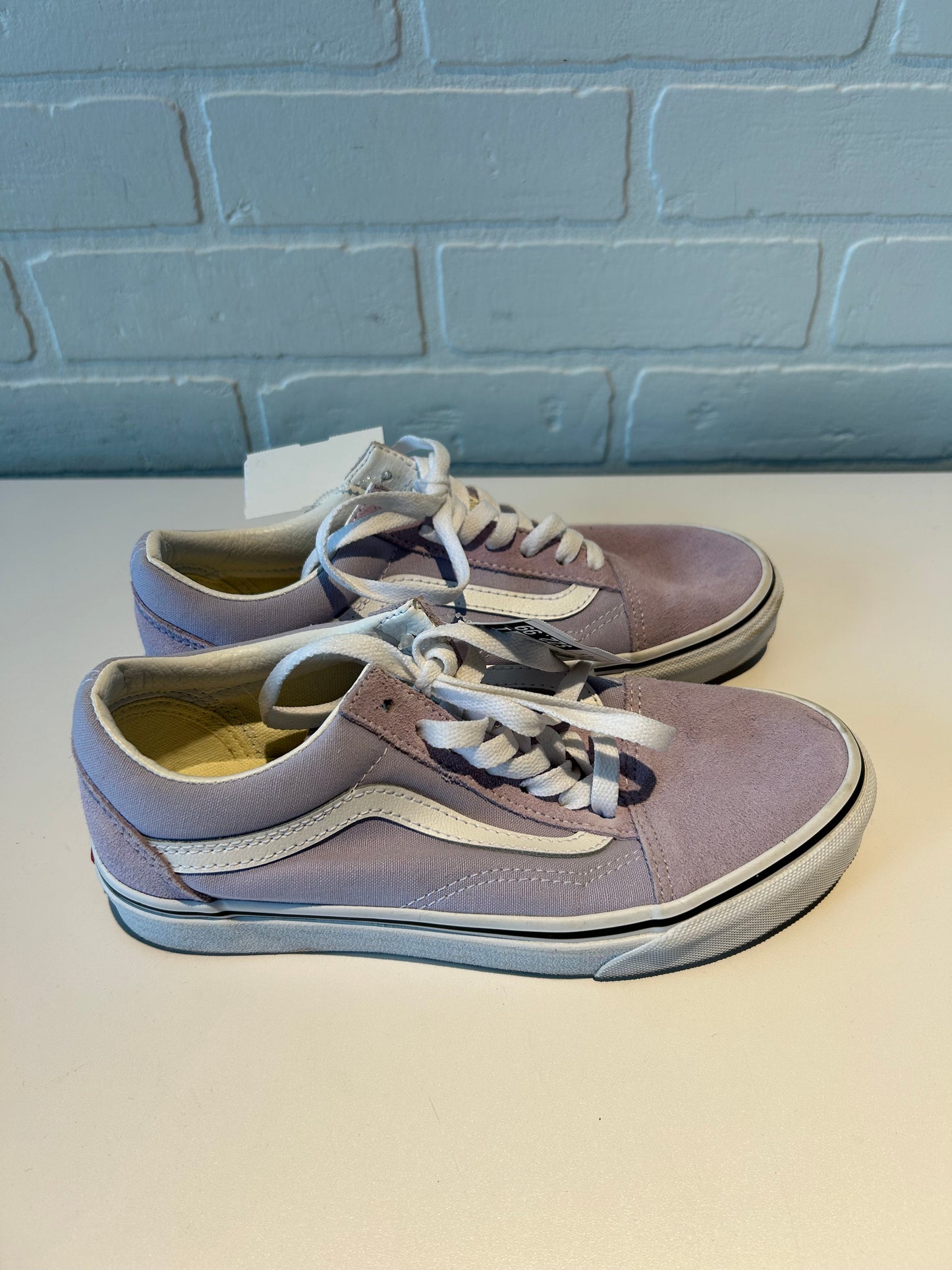 Shoes Sneakers By Vans In Purple, Size: 6.5