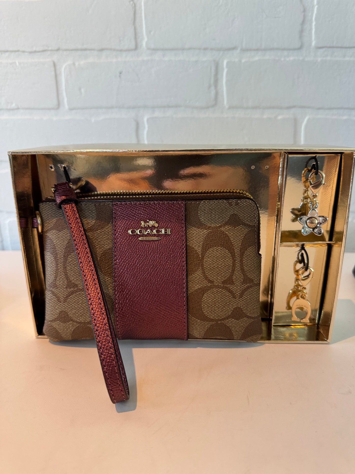 Wristlet Designer By Coach, Size: Medium