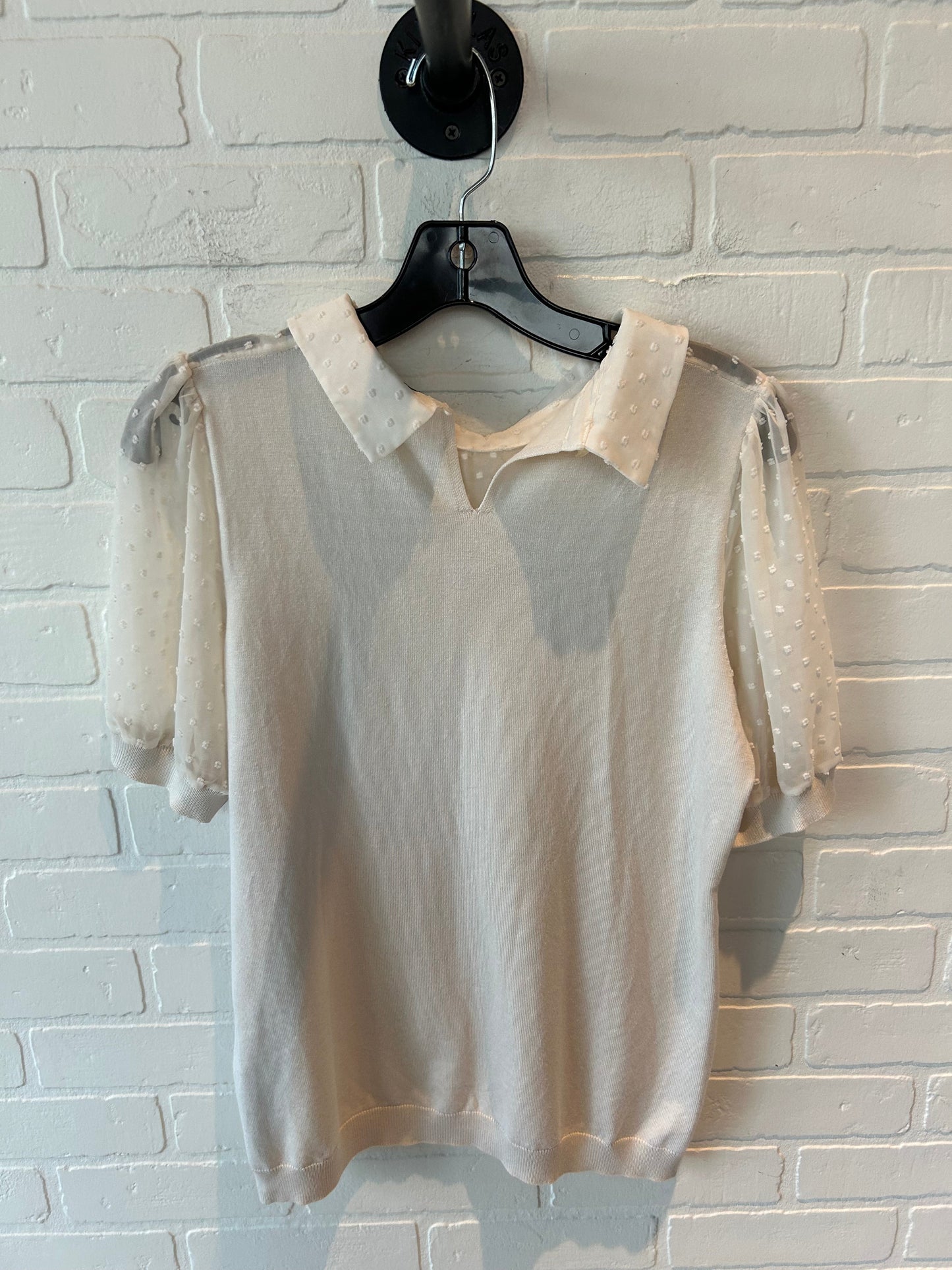 Top Short Sleeve By Adrianna Papell In Cream, Size: M