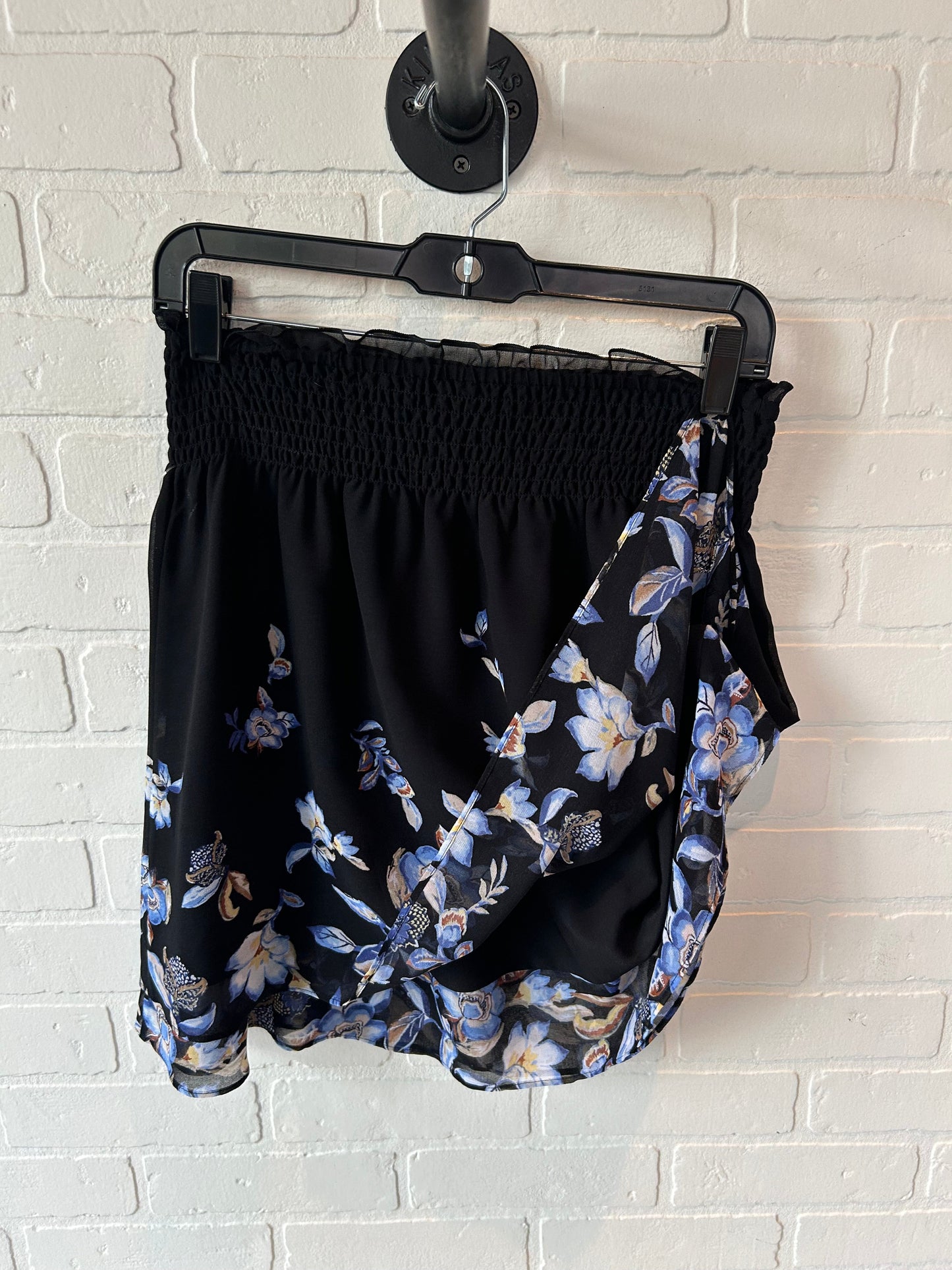 Skirt Mini & Short By White House Black Market In Black & Blue, Size: 4