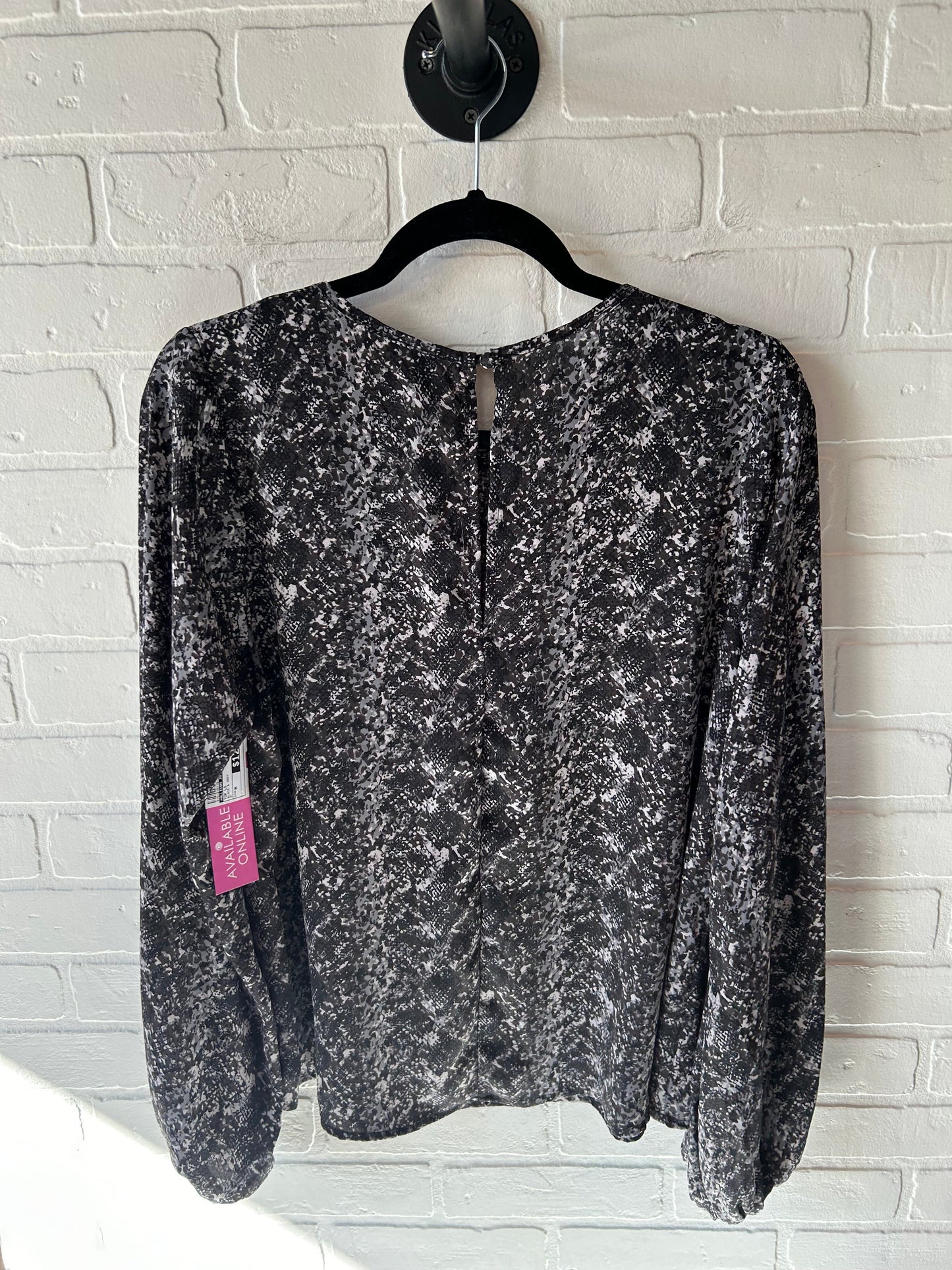 Top Long Sleeve By Allison Joy In Black & Grey, Size: M