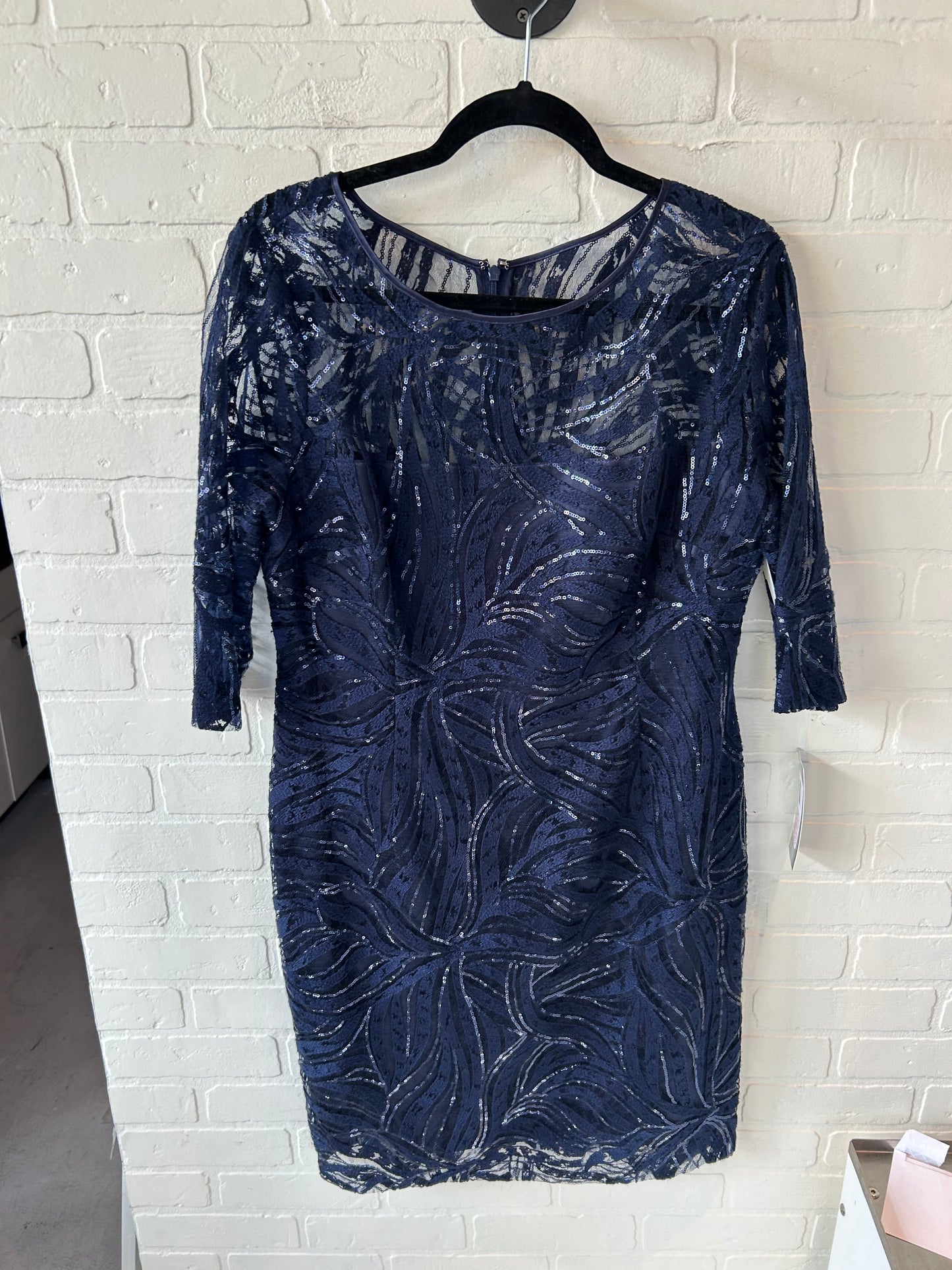 Dress Party Short By Tahari By Arthur Levine In Navy, Size: Xl