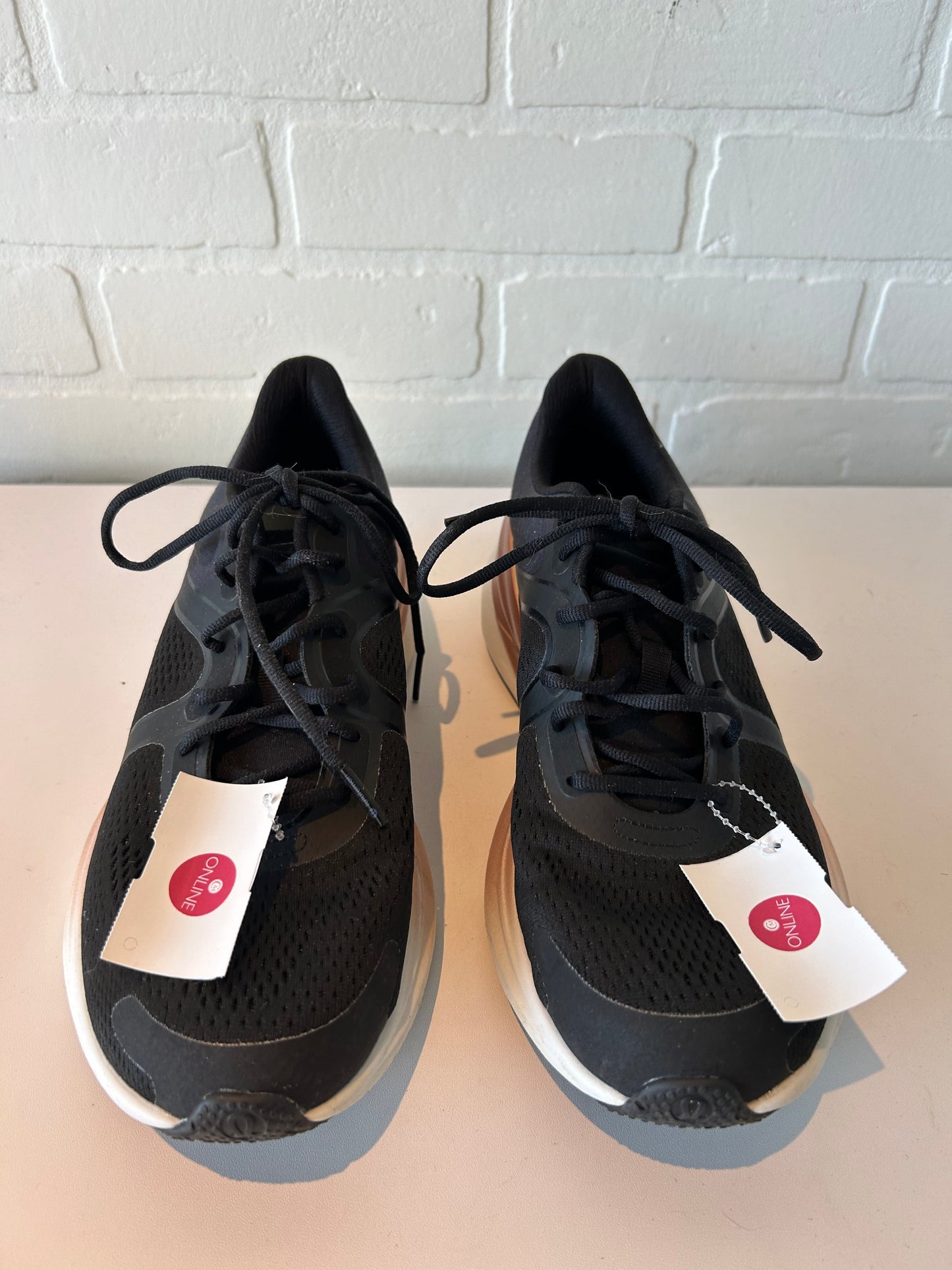 Shoes Athletic By Lululemon In Black & Pink, Size: 9.5