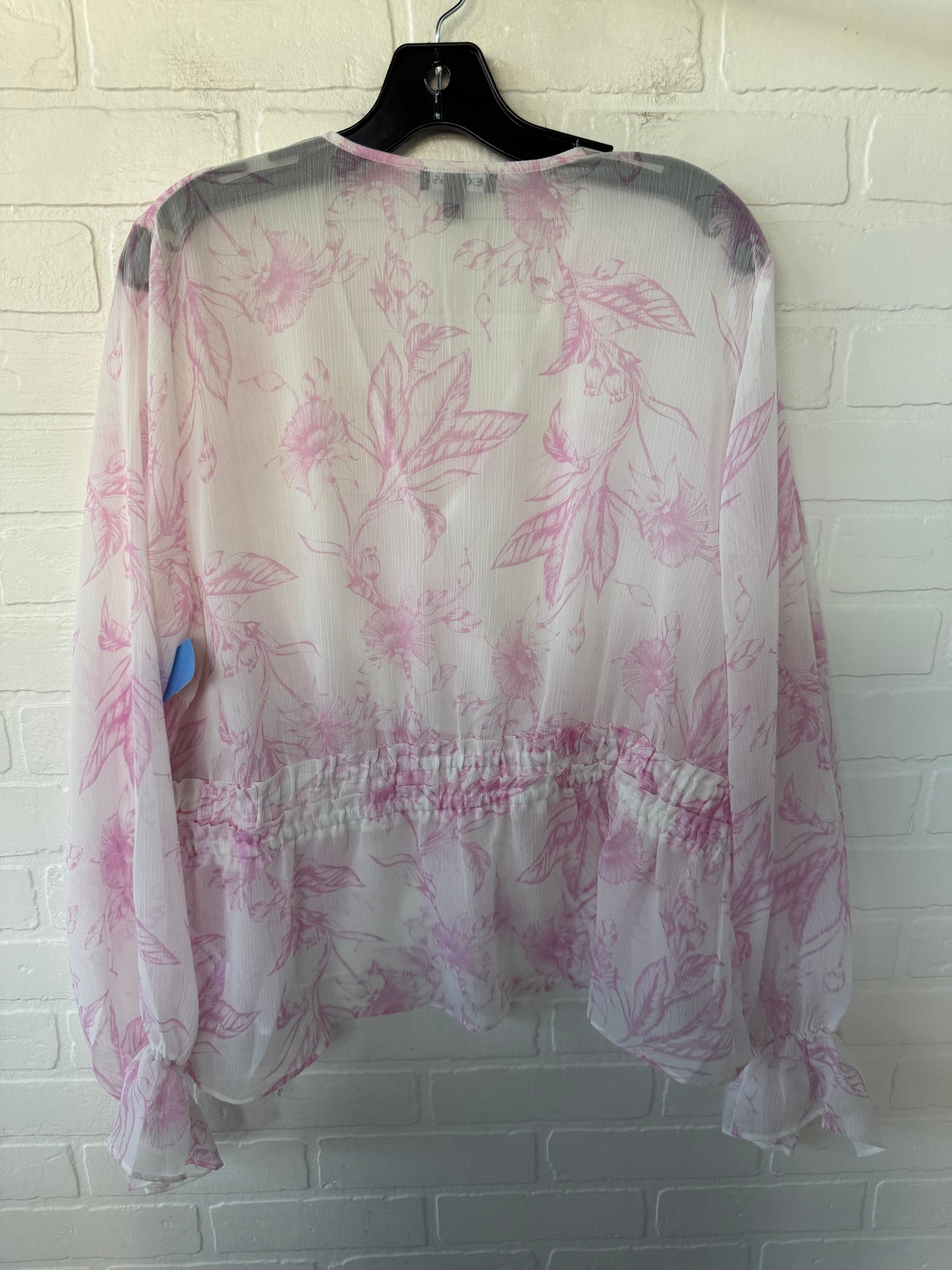 Top Long Sleeve By Express In Pink & White, Size: Xl