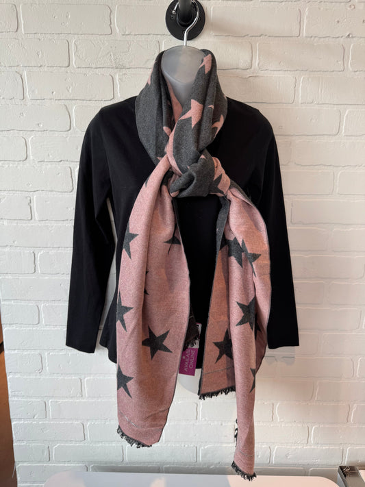 Scarf Winter By Clothes Mentor In Green & Pink