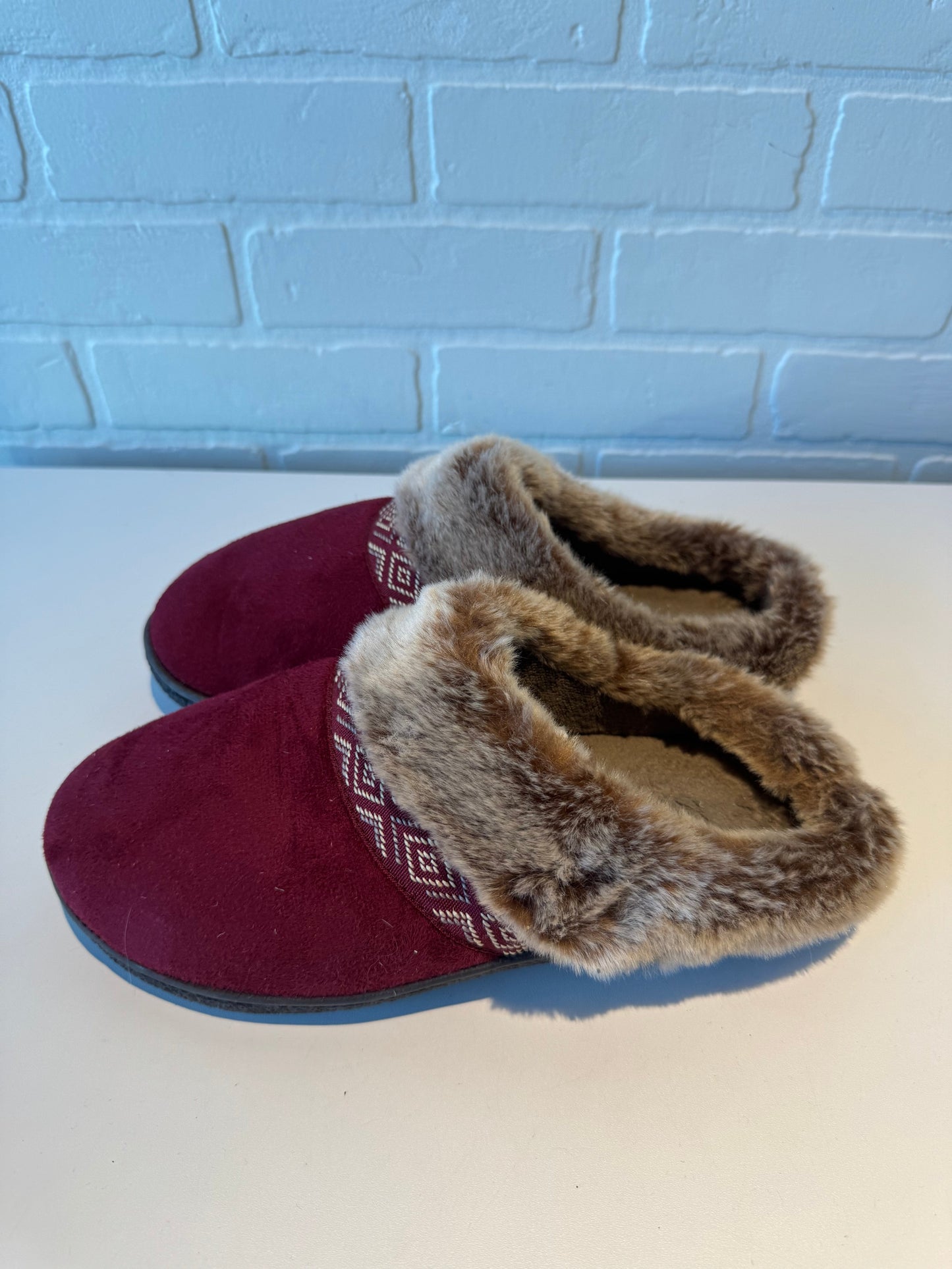 Slippers By Isotoner In Red