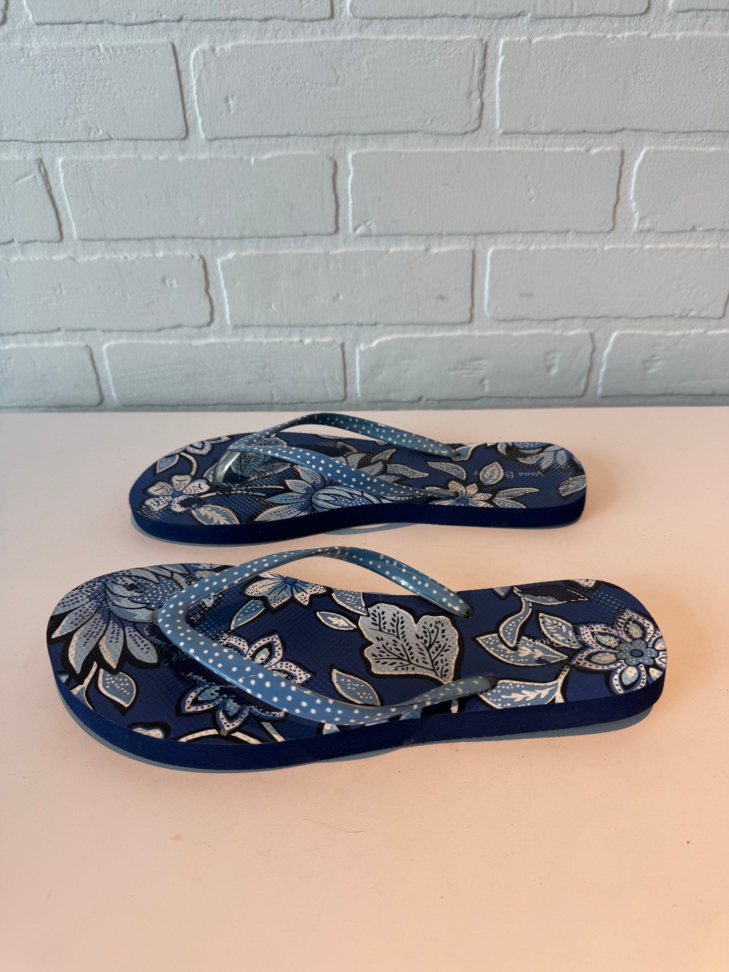 Sandals Flip Flops By Vera Bradley In Blue, Size: 9