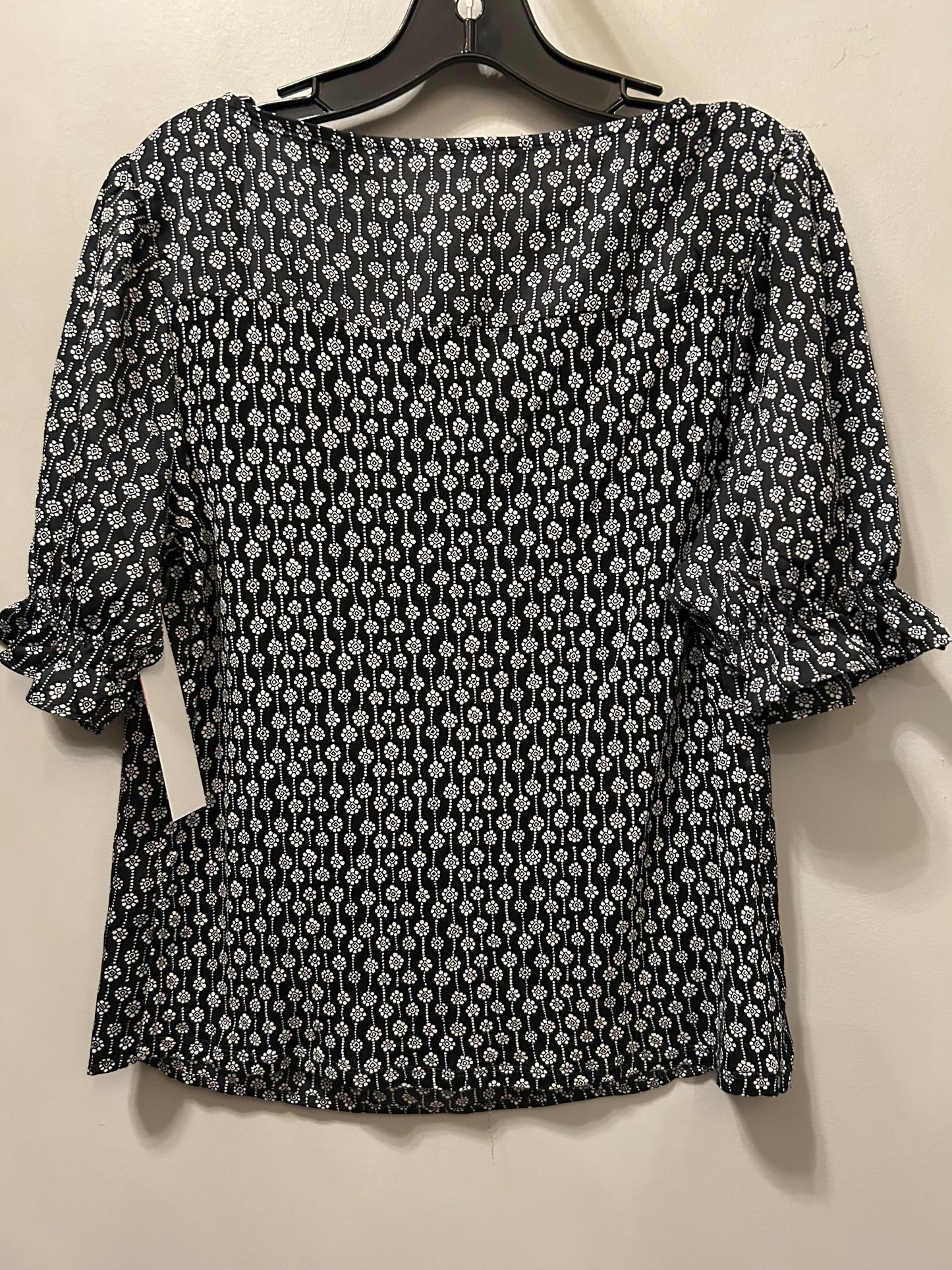 Top Short Sleeve By Loft In Black & White, Size: S