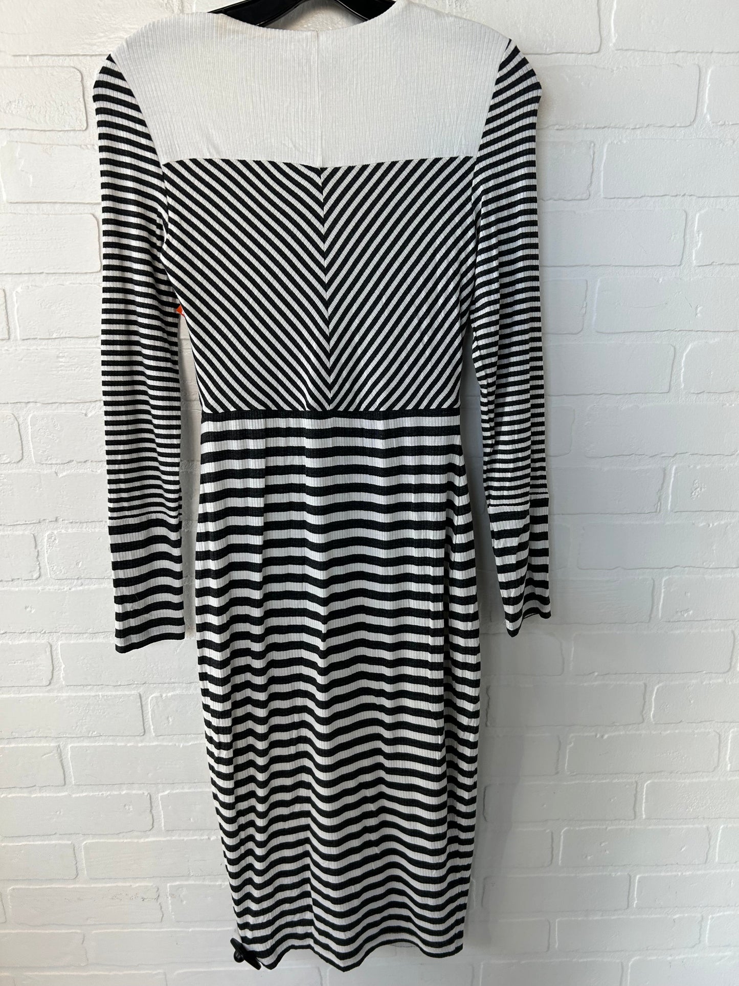 Dress Casual Midi By Bailey 44 In Grey & White, Size: S