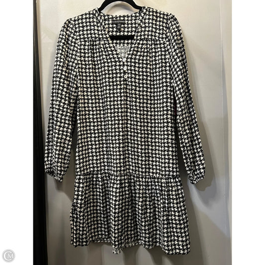 Dress Casual Short By Tribal In Black & Cream, Size: Xs