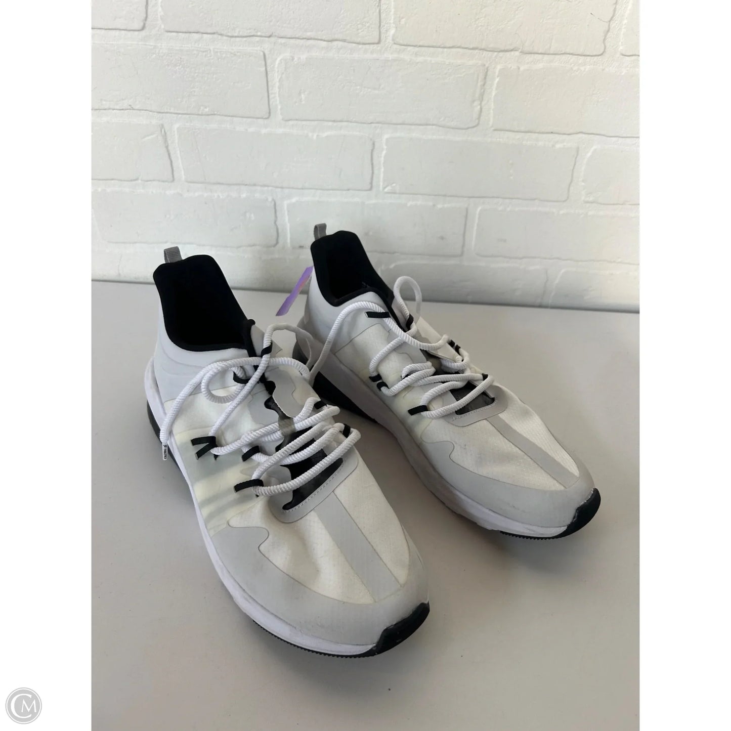 Shoes Athletic By Fabletics In White, Size: 11