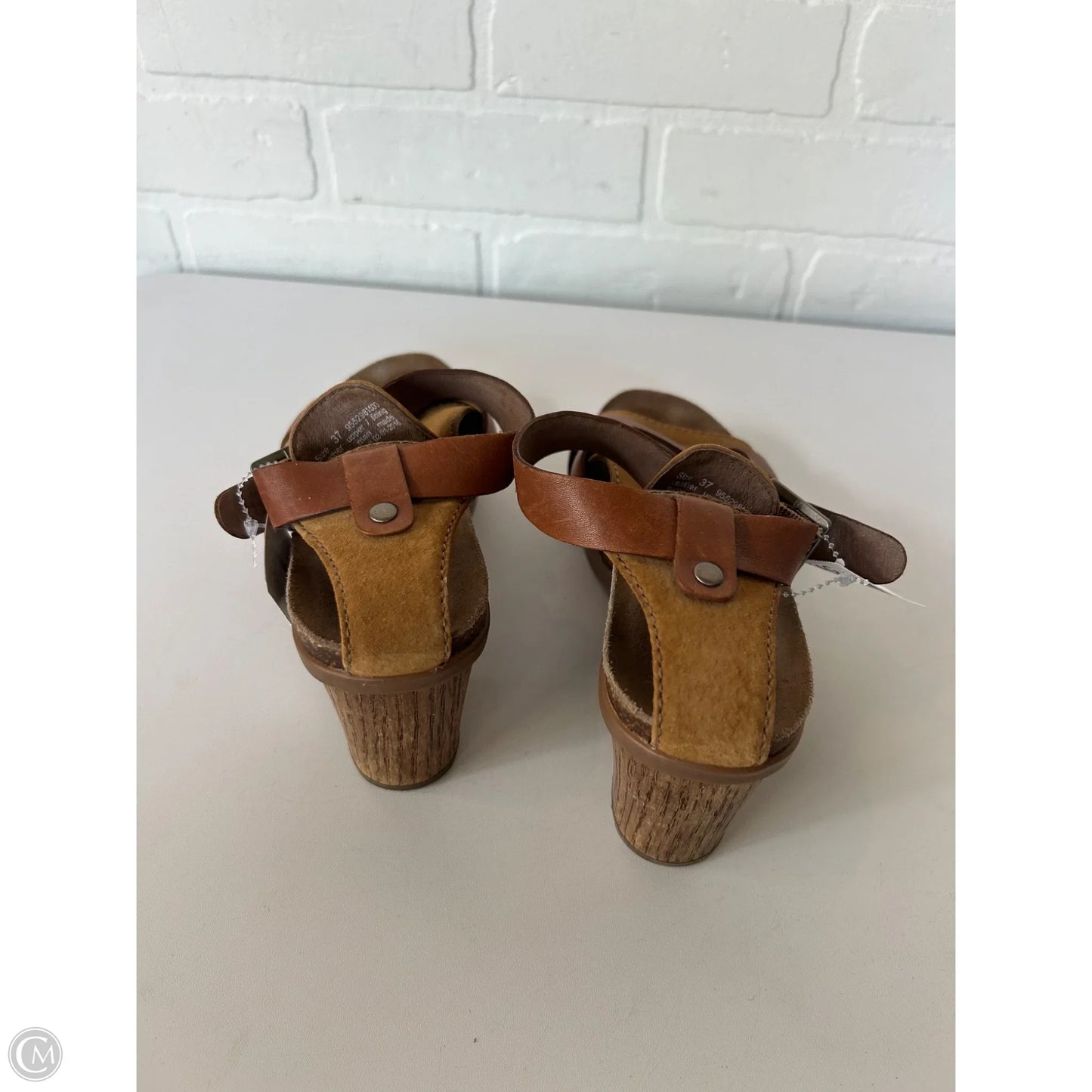 Sandals Heels Block By Dansko In Tan, Size: 6.5