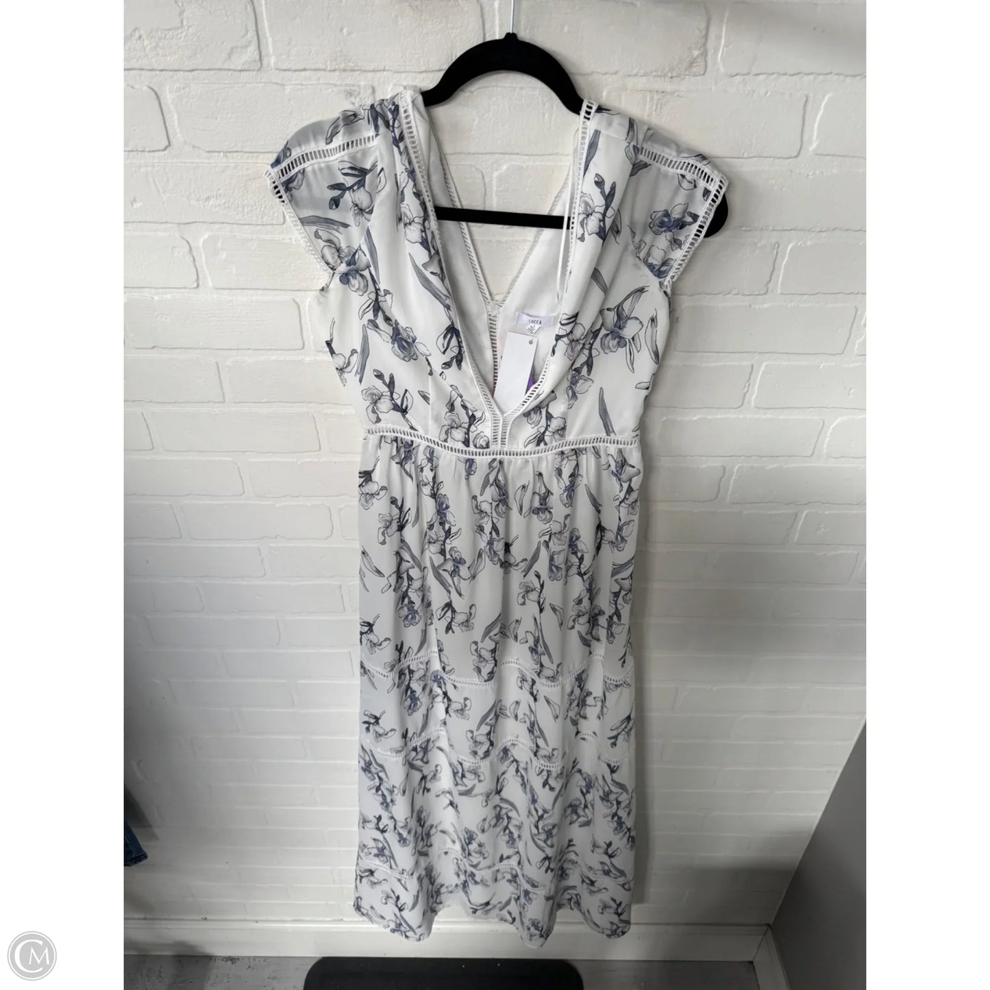 Dress Casual Maxi By Clothes Mentor In Blue & White, Size: S