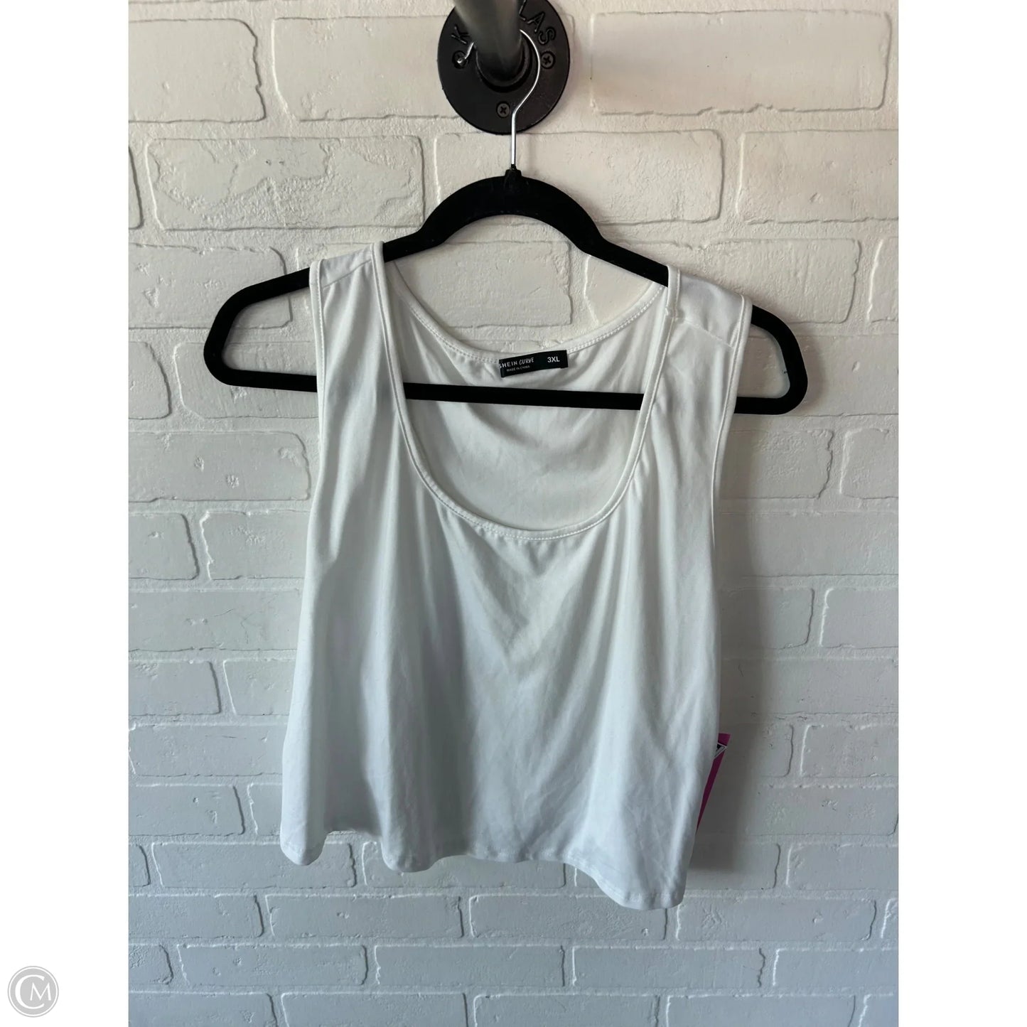 Top Sleeveless Basic By Shein In White, Size: 3x