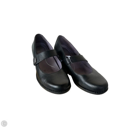 Shoes Heels Kitten By Dansko In Black, Size: 11.5