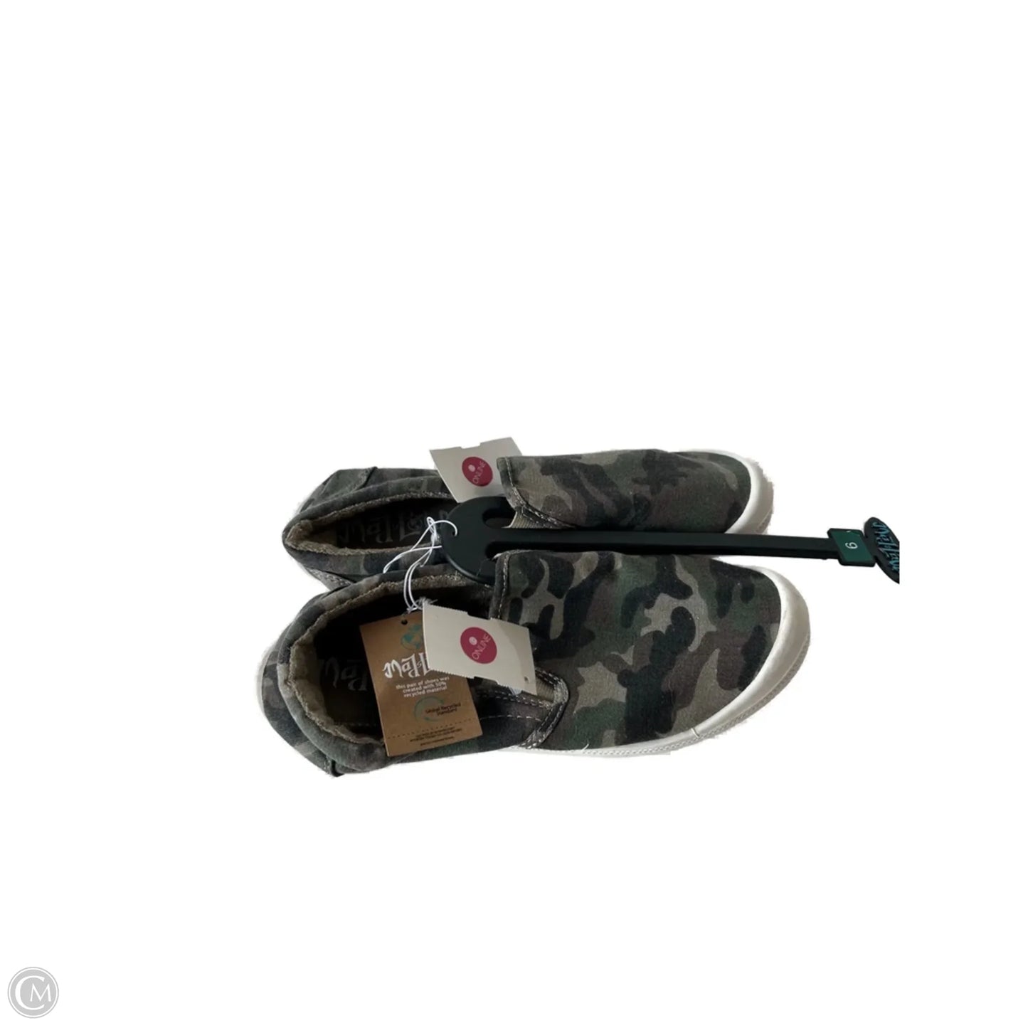 Shoes Flats By Clothes Mentor In Camouflage Print, Size: 9