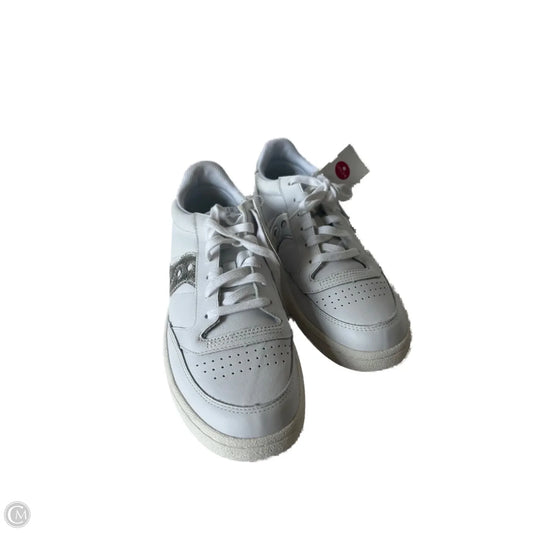Shoes Sneakers By Saucony In White, Size: 9.5