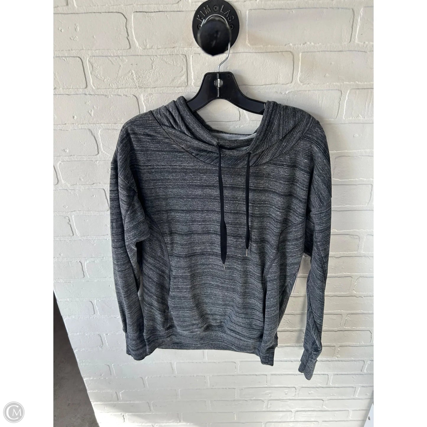 Athletic Top Long Sleeve Collar By Zella In Grey, Size: M