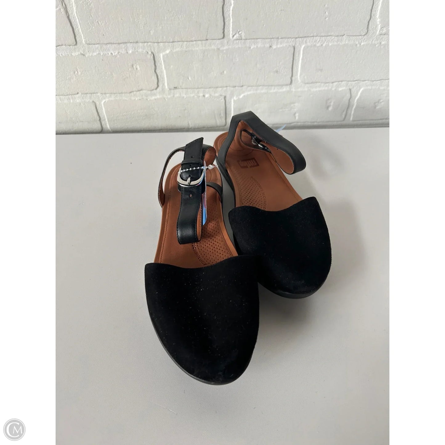 Shoes Flats By Fitflop In Black, Size: 8