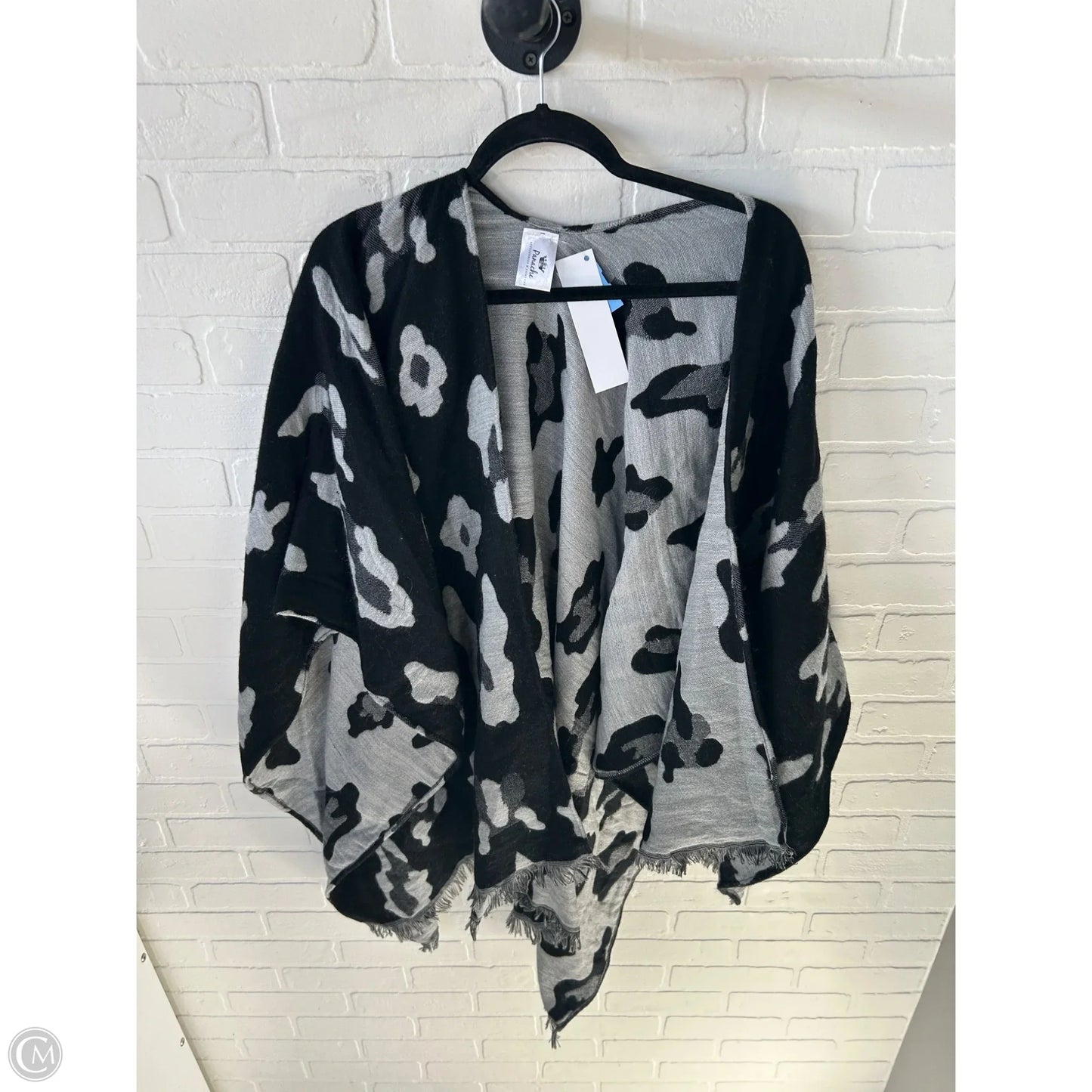 Poncho By Clothes Mentor In Black & Grey, Size: Osfm