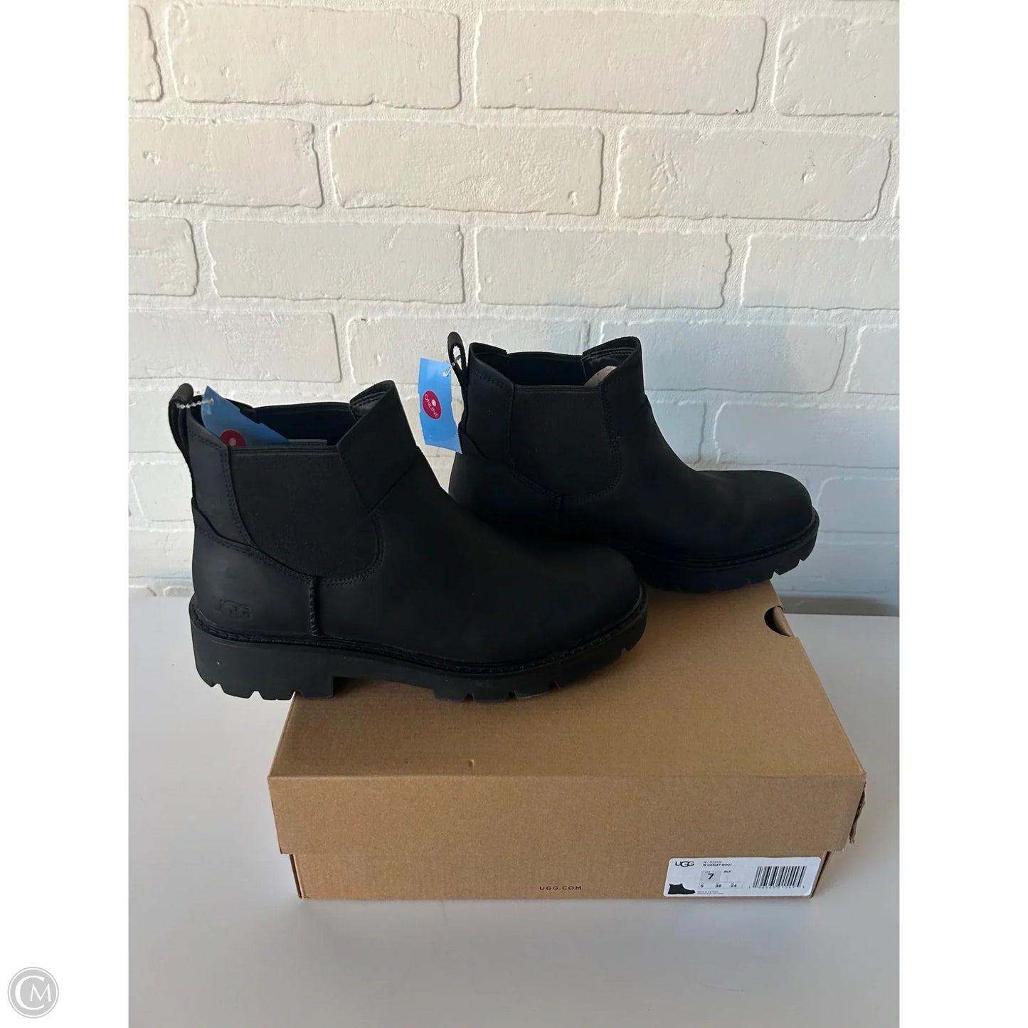 Boots Designer By Ugg In Black, Size: 7