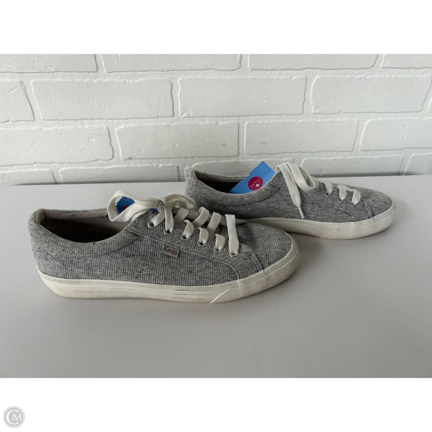 Shoes Sneakers By Keds In Grey & White, Size: 9.5