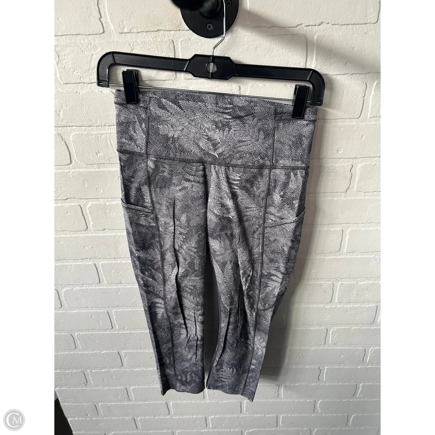 Athletic Leggings Capris By Lululemon In Grey, Size: 6