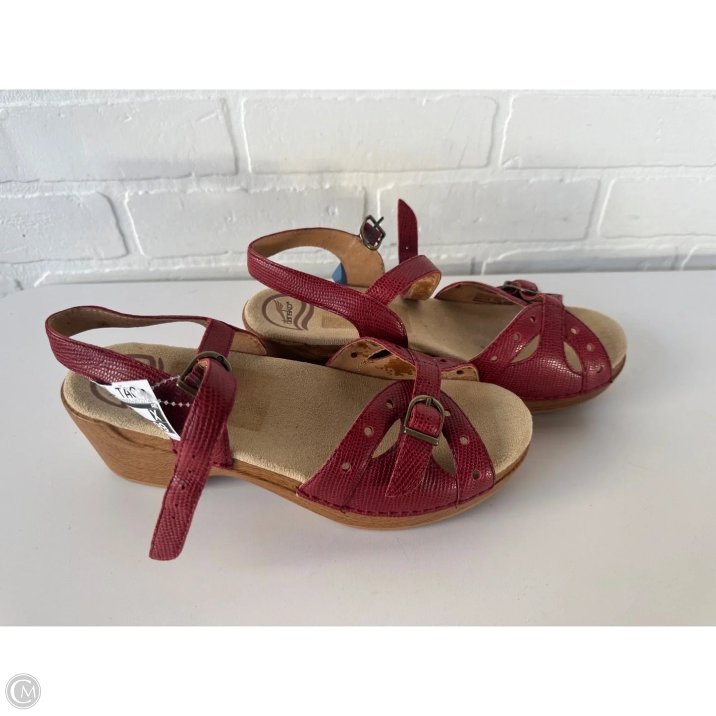 Sandals Heels Block By Dansko In Red & Tan, Size: 7.5