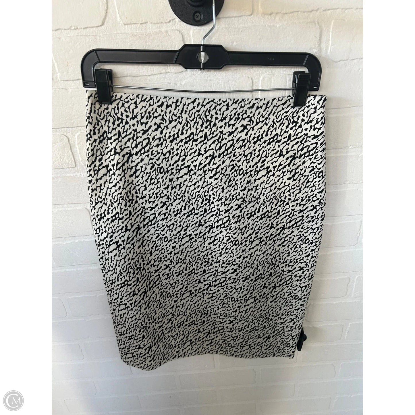 Skirt Designer By Diane Von Furstenberg In Black & White, Size: 6