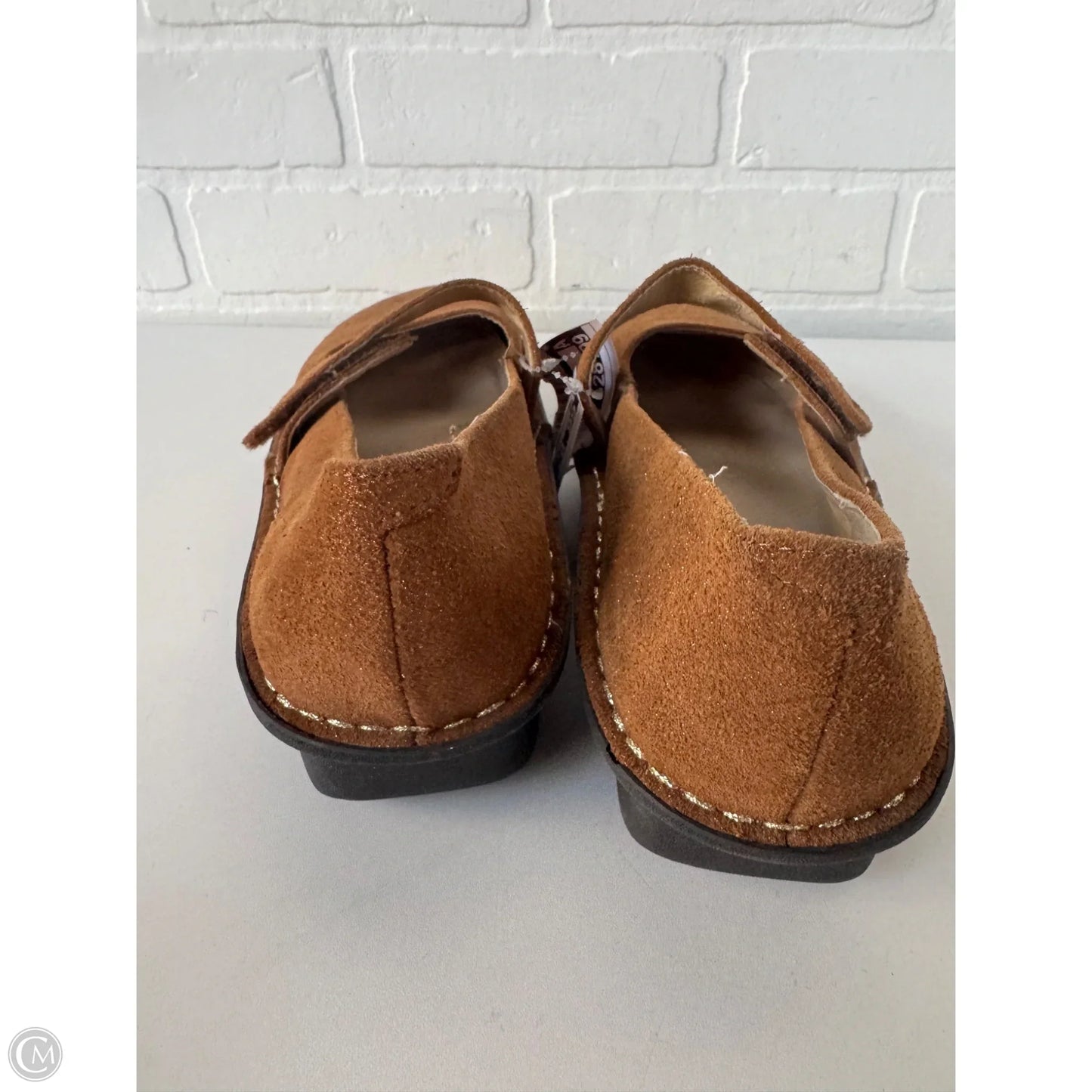 Shoes Flats By Alegria In Brown, Size: 7.5