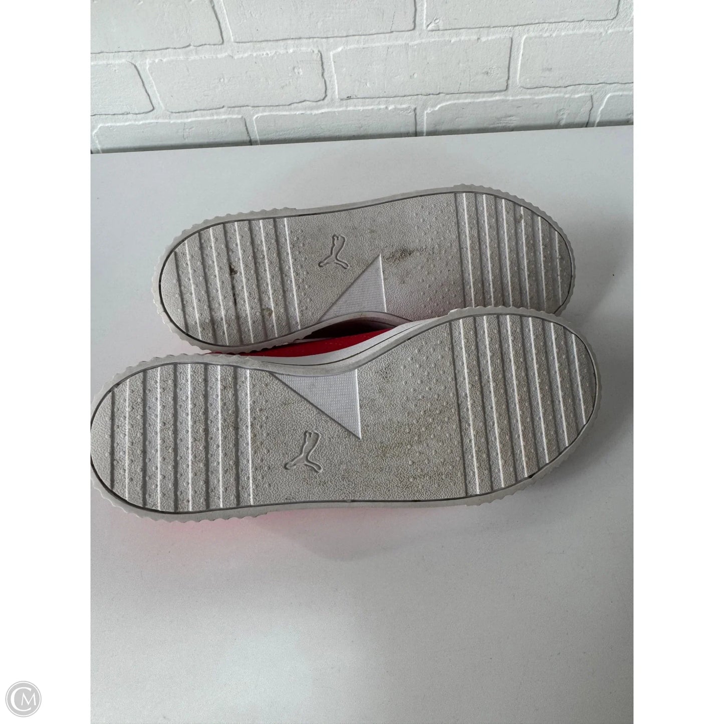 Shoes Sneakers By Puma In Red & White, Size: 10