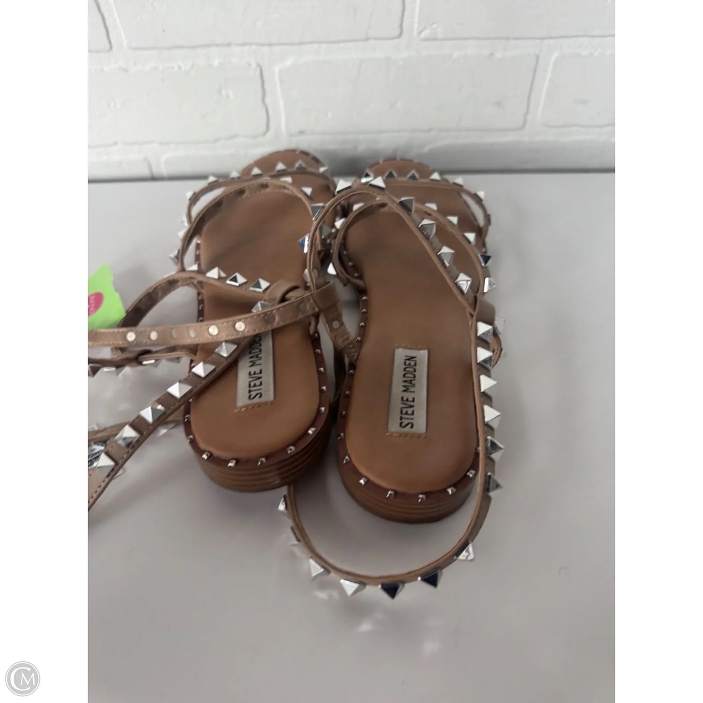 Sandals Flats By Steve Madden In Tan, Size: 9