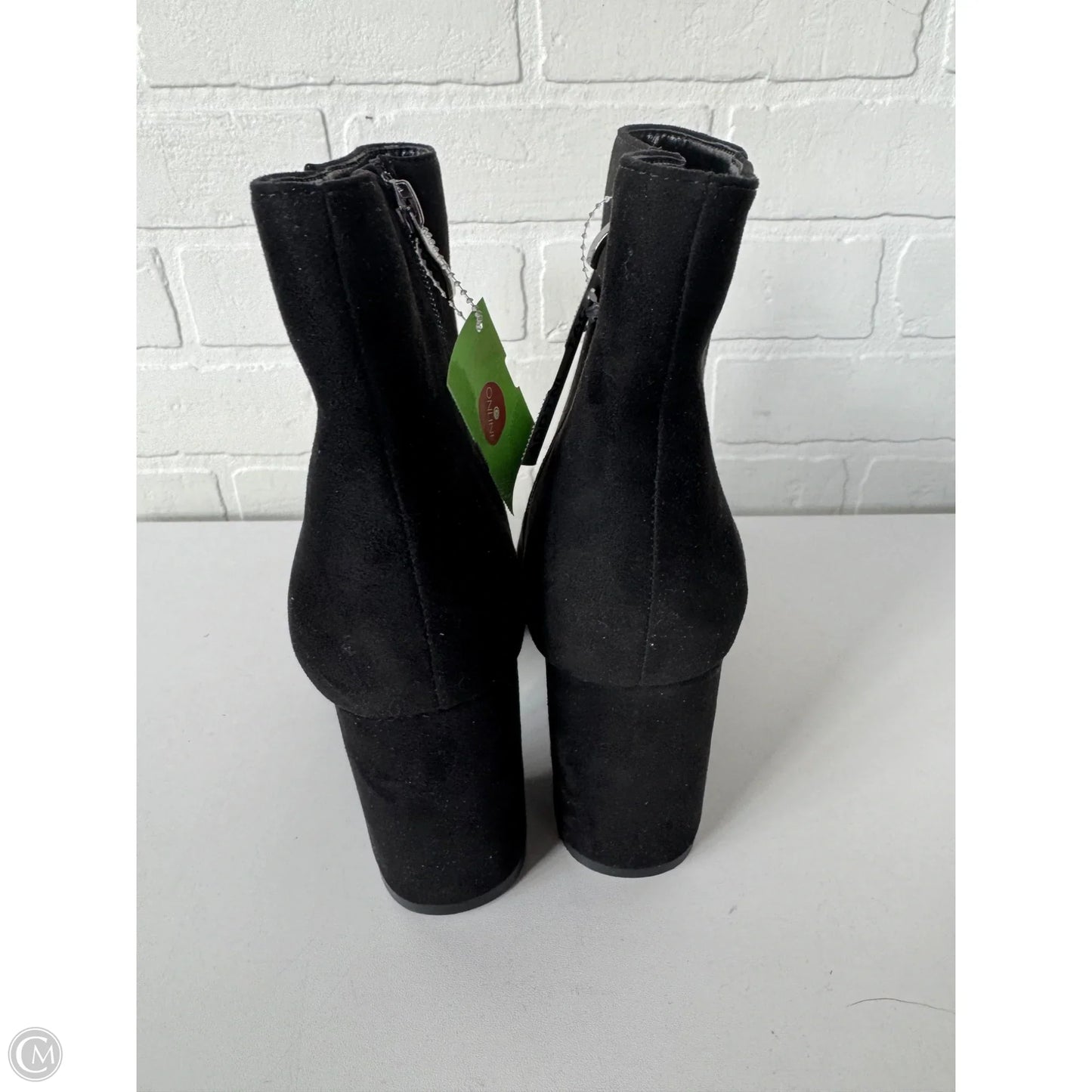 Boots Ankle Heels By Clothes Mentor In Black, Size: 8.5