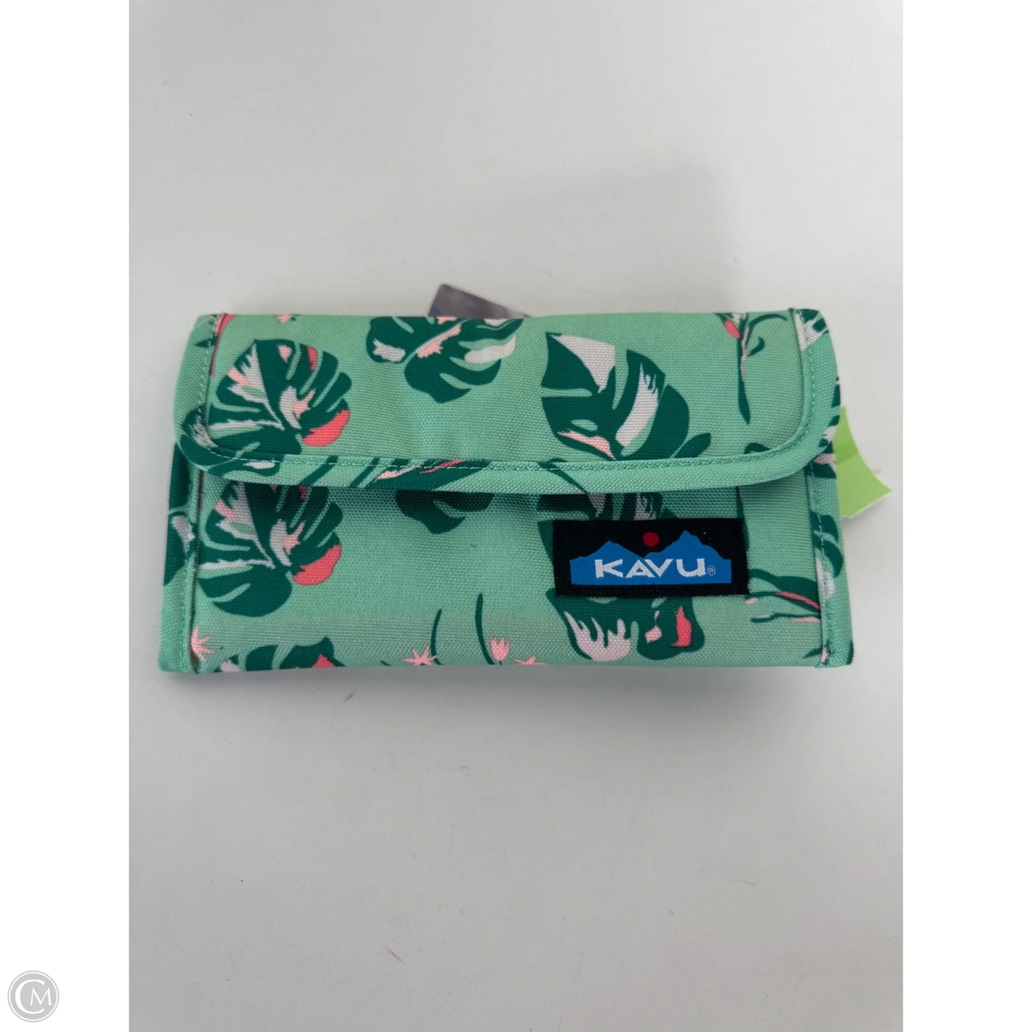 Wallet By Kavu, Size: Medium