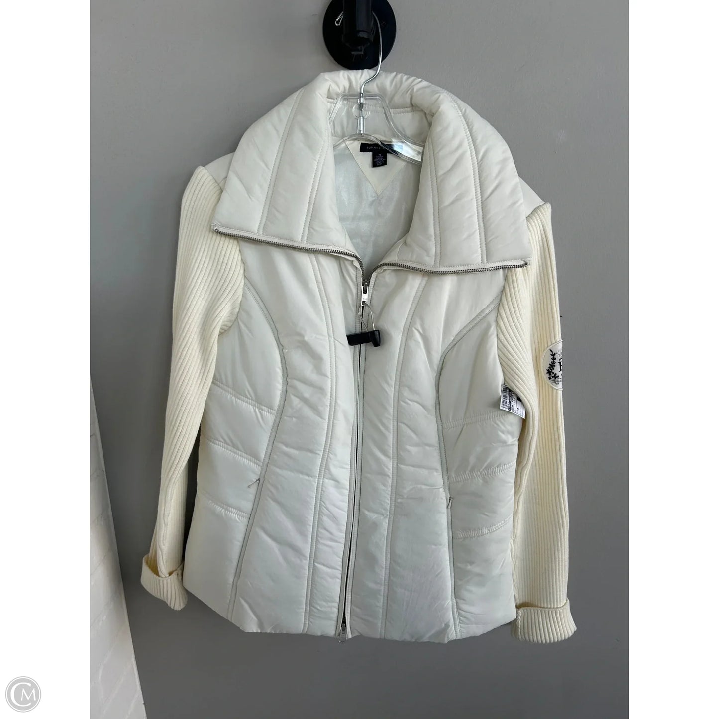Jacket Puffer & Quilted By Tommy Hilfiger In Cream & White, Size: M