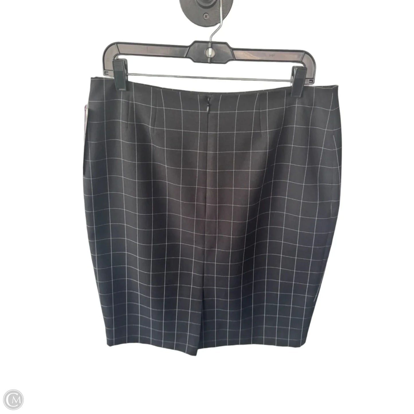 Skirt Midi By Black Label In Black & White, Size: 10