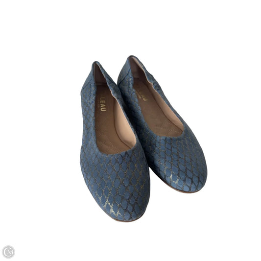 Shoes Flats By Cmb In Blue & Gold, Size: 8