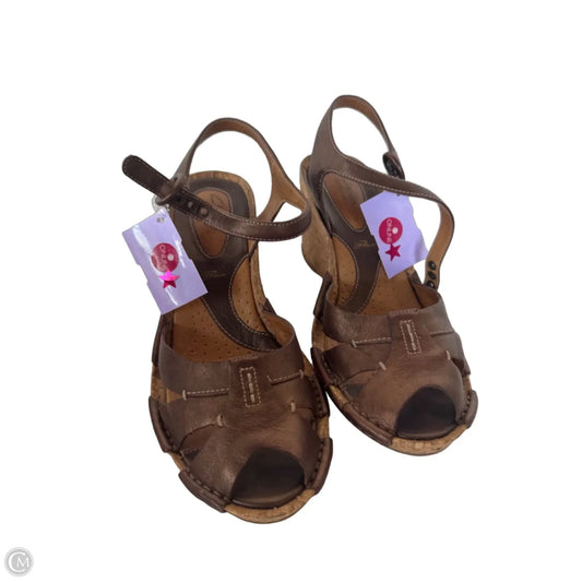 Sandals Heels Wedge By Clarks In Brown & Tan, Size: 7.5
