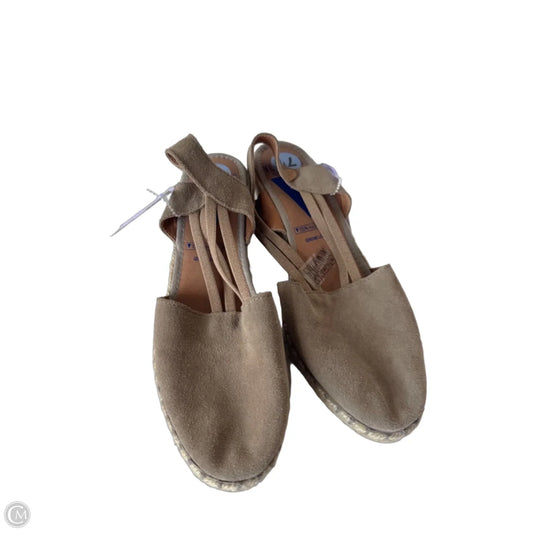 Shoes Heels Wedge By Clothes Mentor In Tan, Size: 7.5