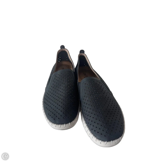 Shoes Flats By Easy Street In Black, Size: 7
