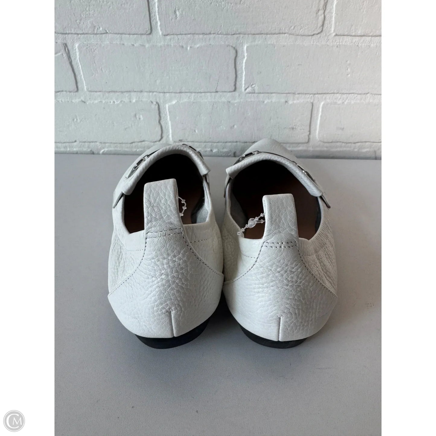 Shoes Flats By Linea Paolo In White, Size: 8.5
