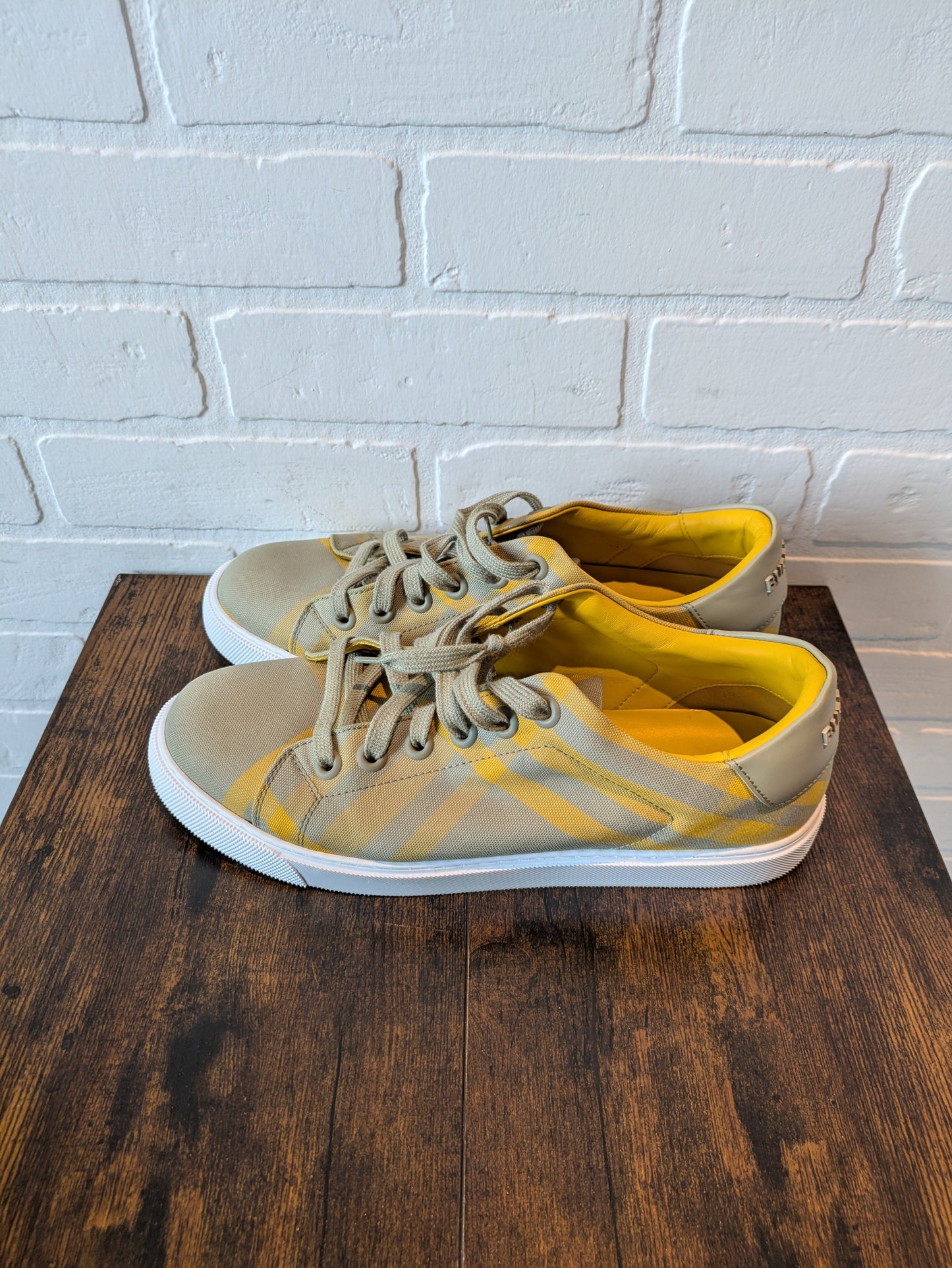 Yellow Shoes Luxury Designer Burberry, Size 10.5